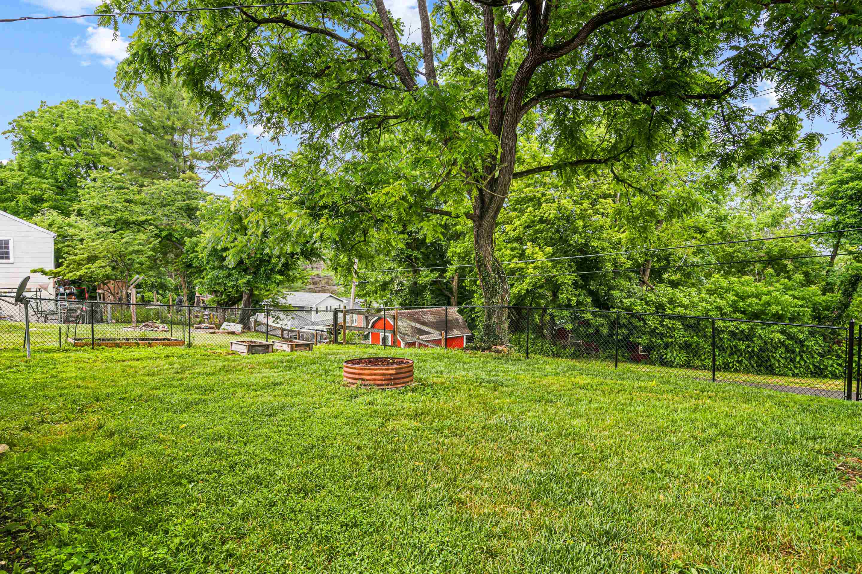108 Monroe Street Radford VA 24141