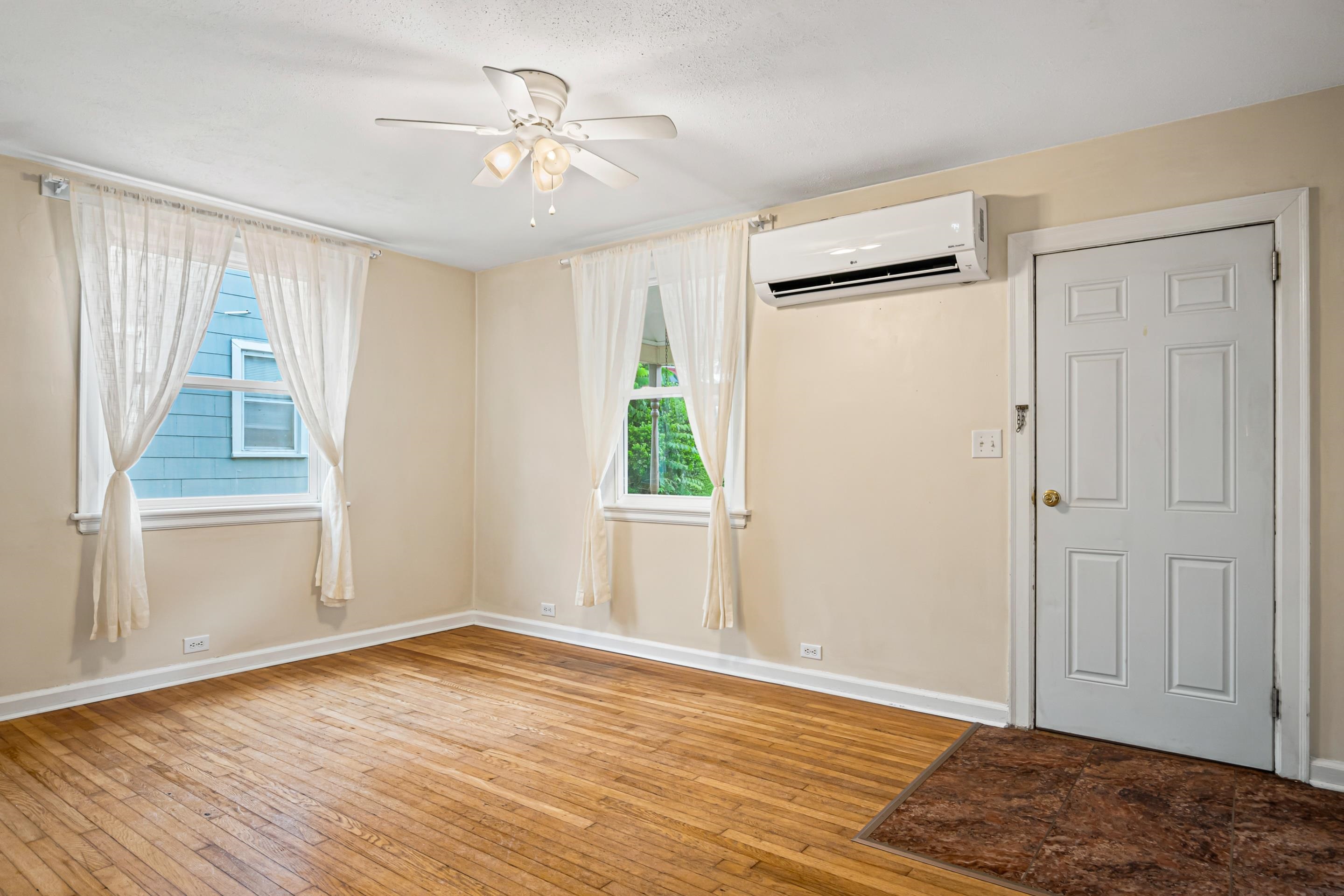 108 Monroe Street Radford VA 24141