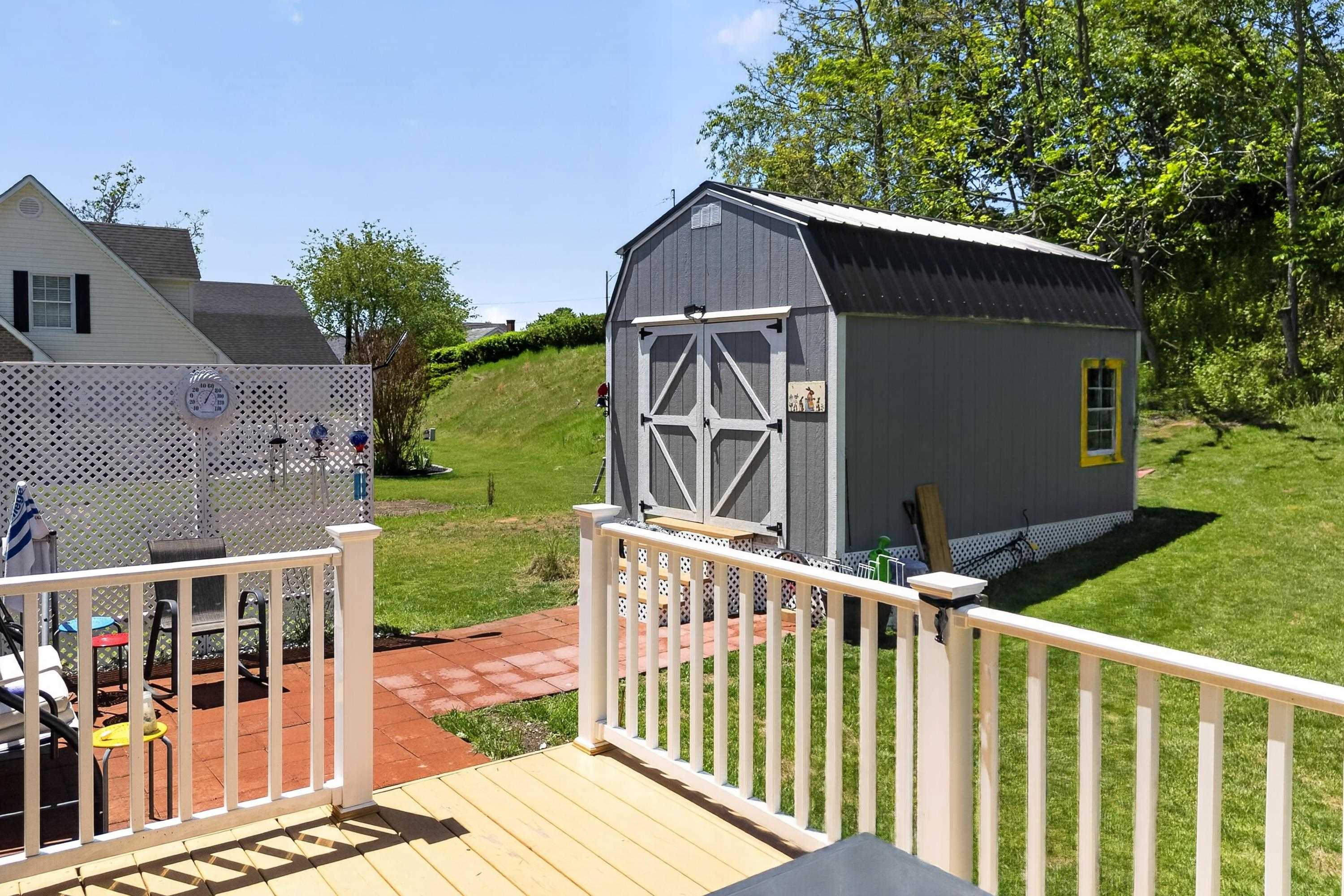 1619 Smith Lane Pulaski VA 24301