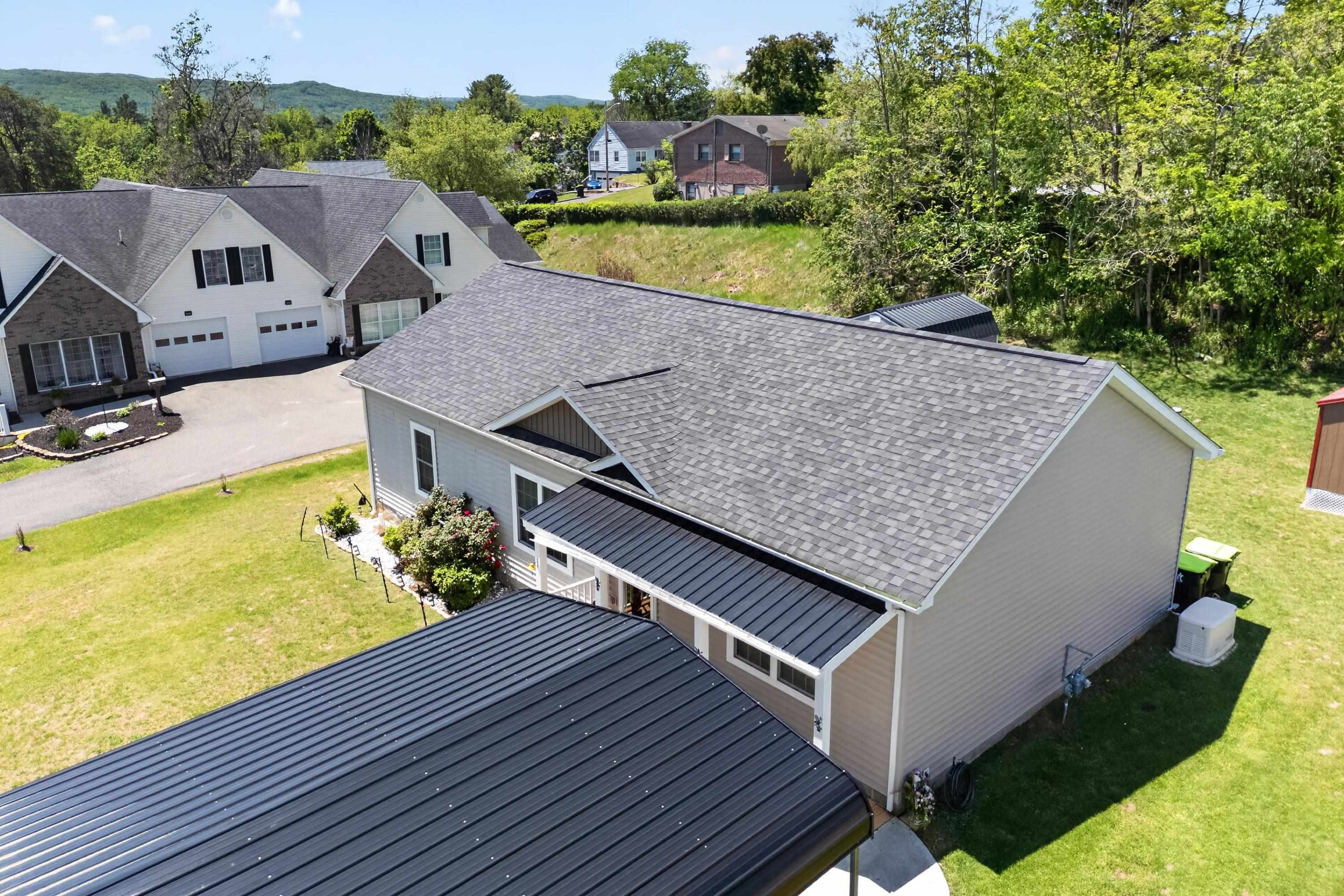 1619 Smith Lane Pulaski VA 24301