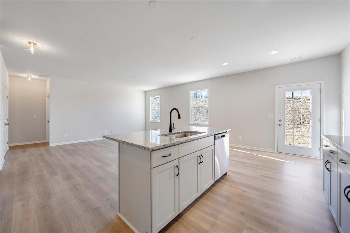 7355 King's Pointe Drive Fairlawn VA 24141