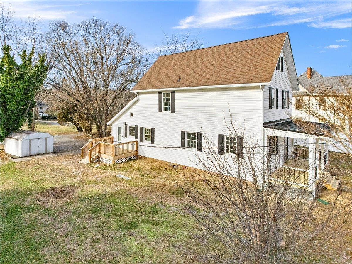 142 Lake Street Pulaski VA 24301