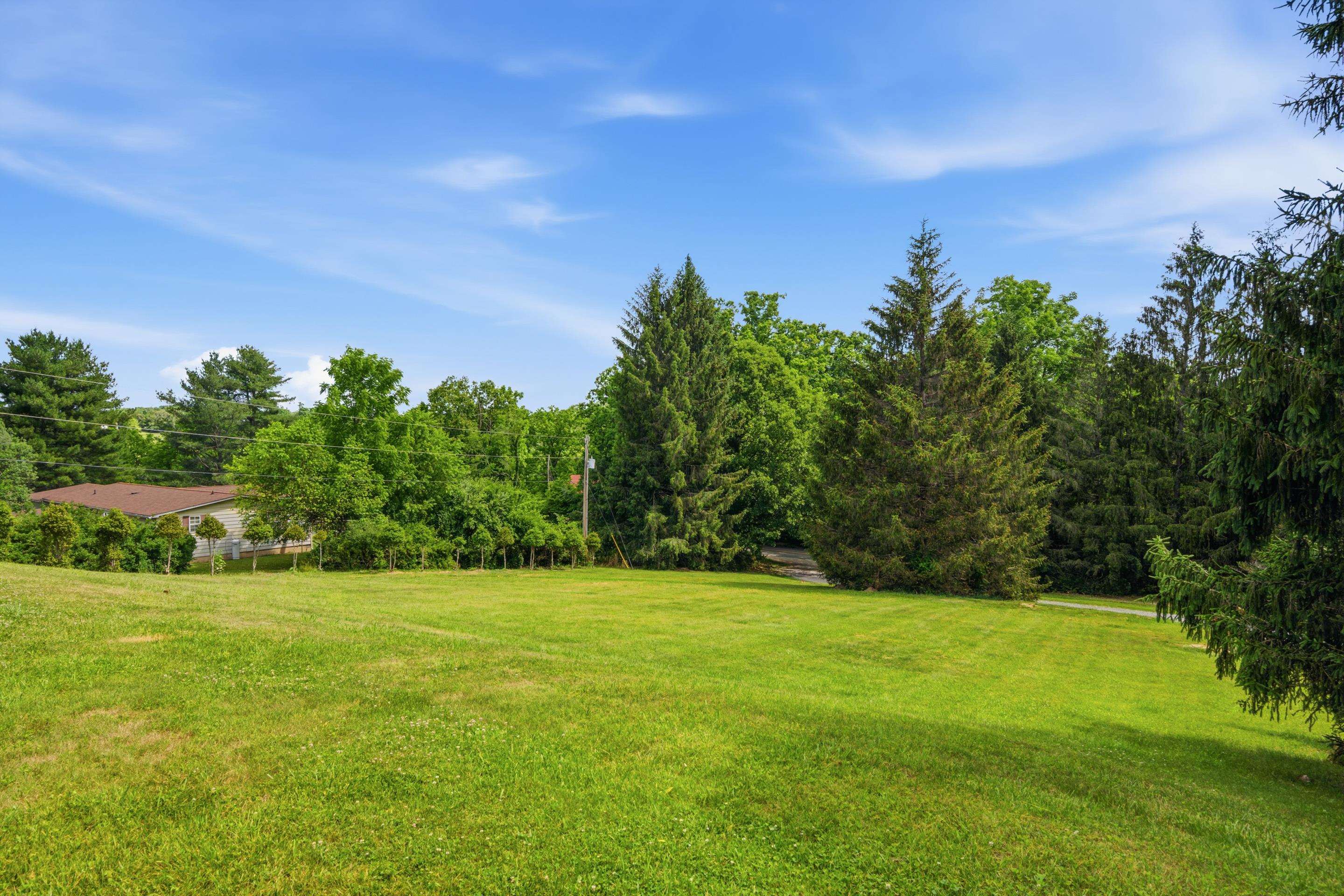 4299 Piney Woods Road Christiansburg VA 24073