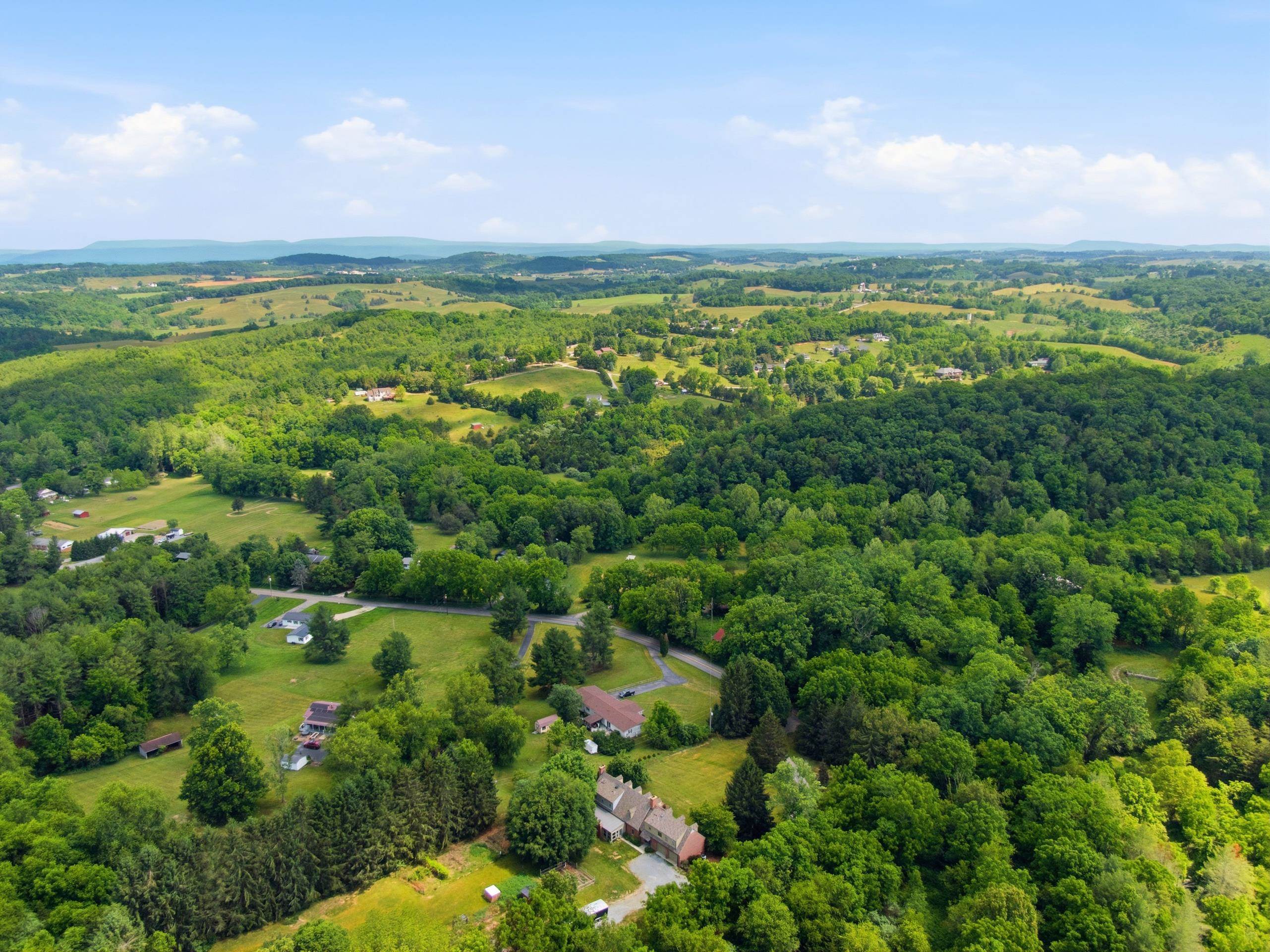 4299 Piney Woods Road Christiansburg VA 24073