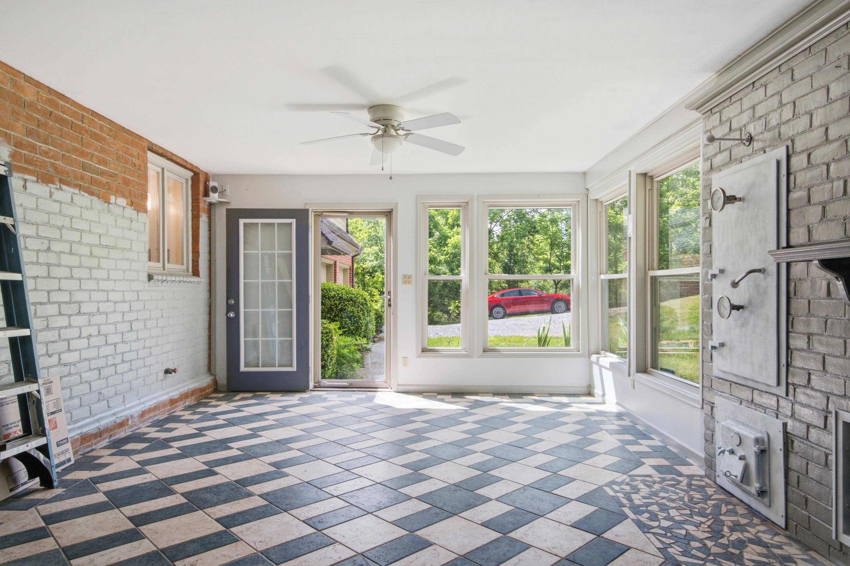 4299 Piney Woods Road Christiansburg VA 24073