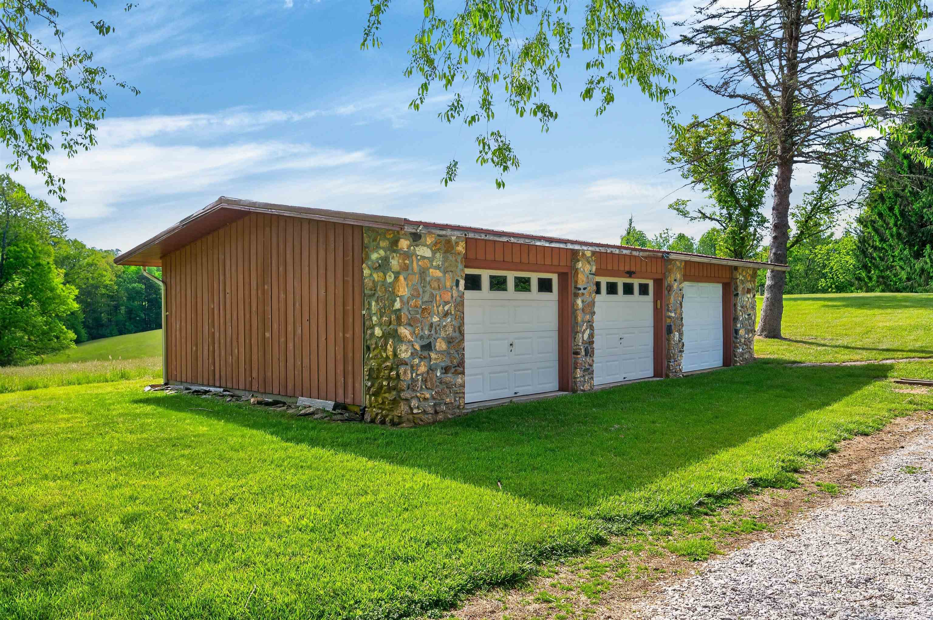 1436 Mayberry Church Road Meadows Of Dan VA 24120