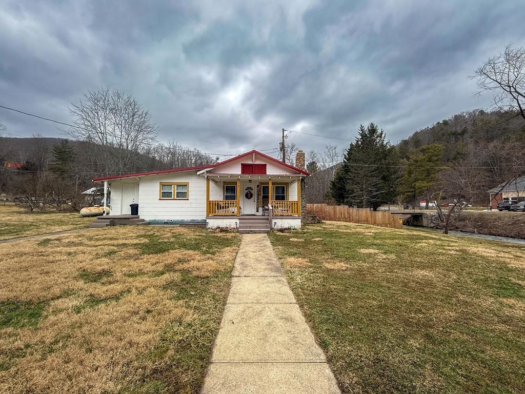 28 Fernwood Drive Rocky Gap VA 24366