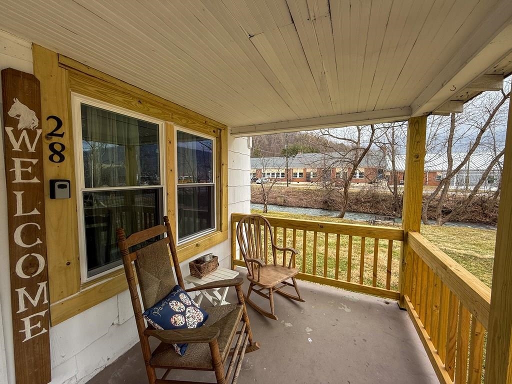 28 Fernwood Drive Rocky Gap VA 24366