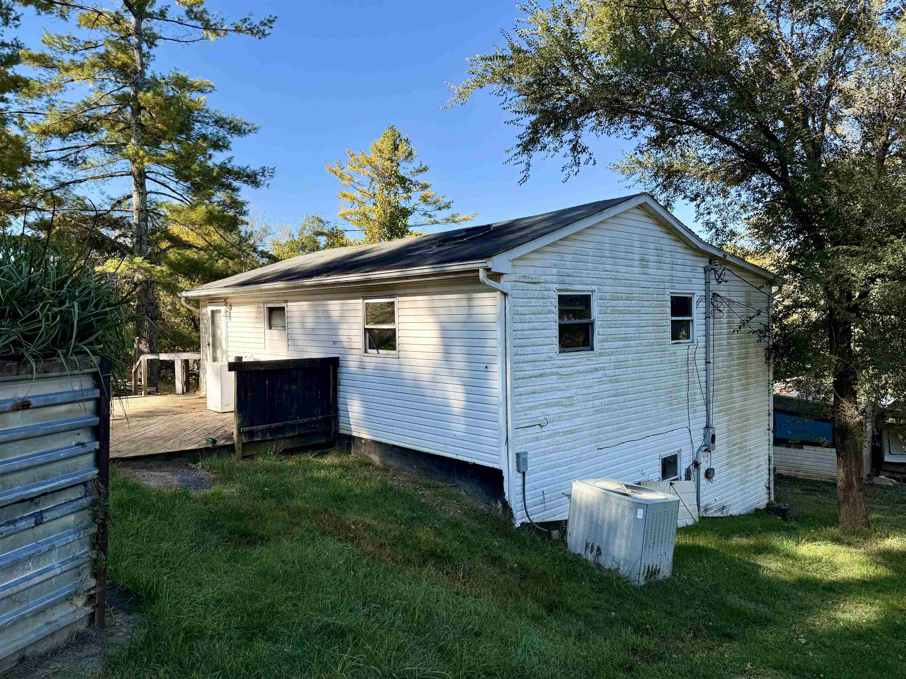 411 Winfield Circle Pulaski VA 24301