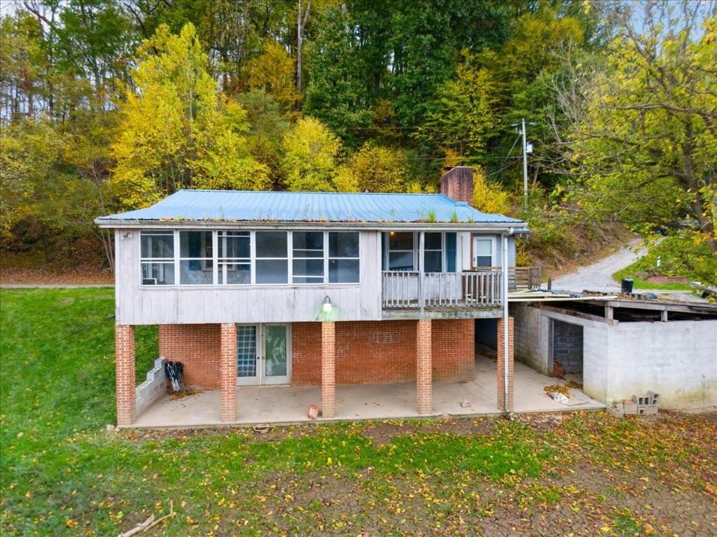2532 Bethel Church Road Hiwassee VA 24347