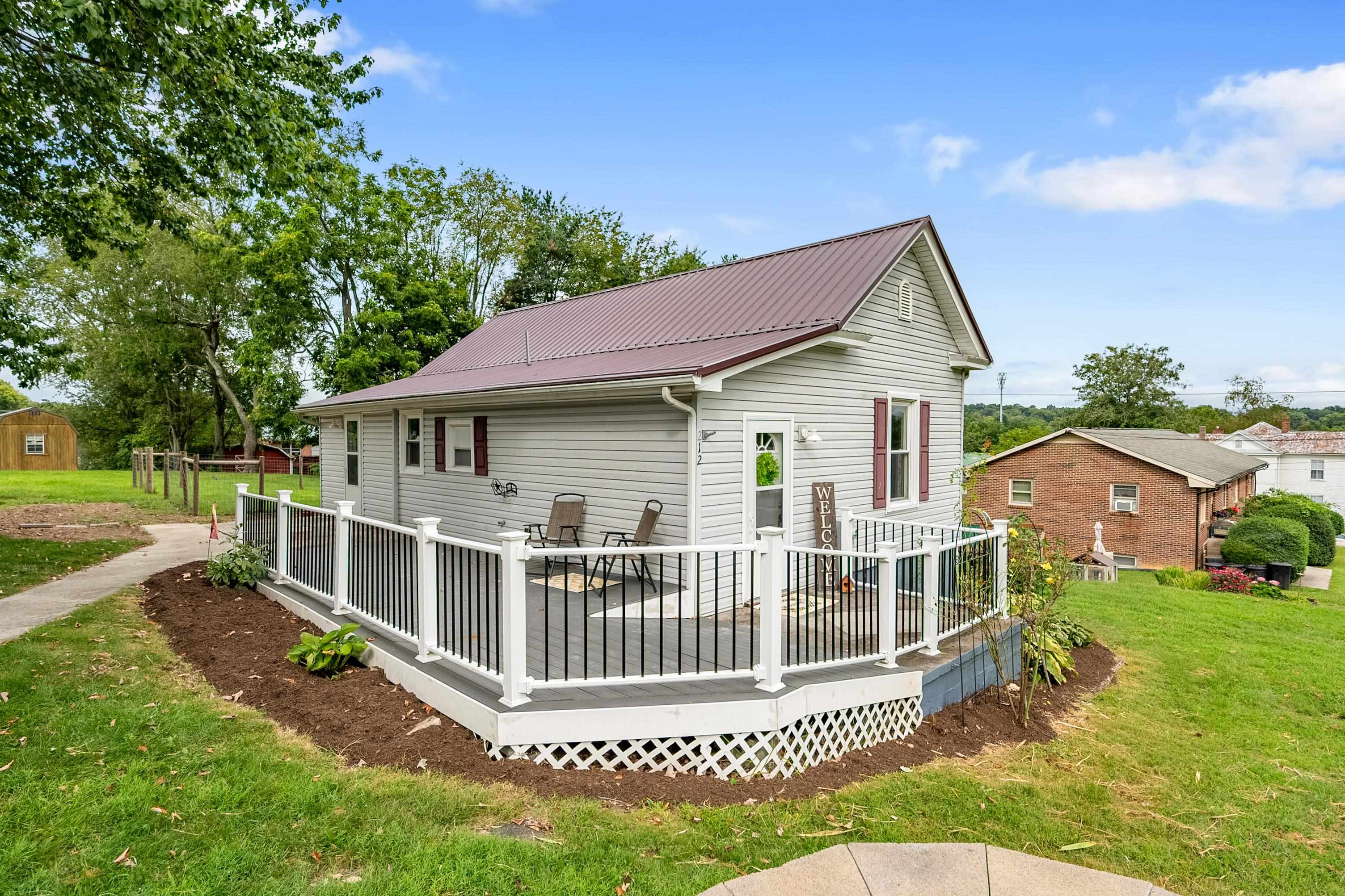 212 Dunbar Avenue Dublin VA 24084