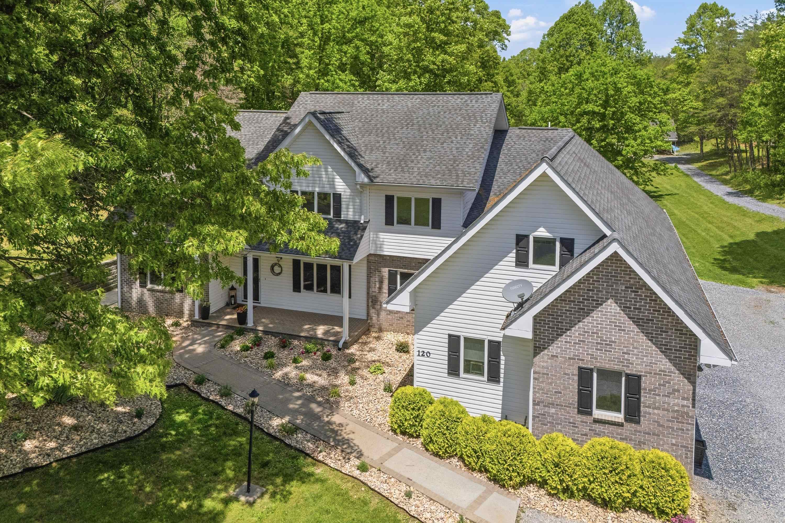 120 Stonelea Drive Troutville VA 24175