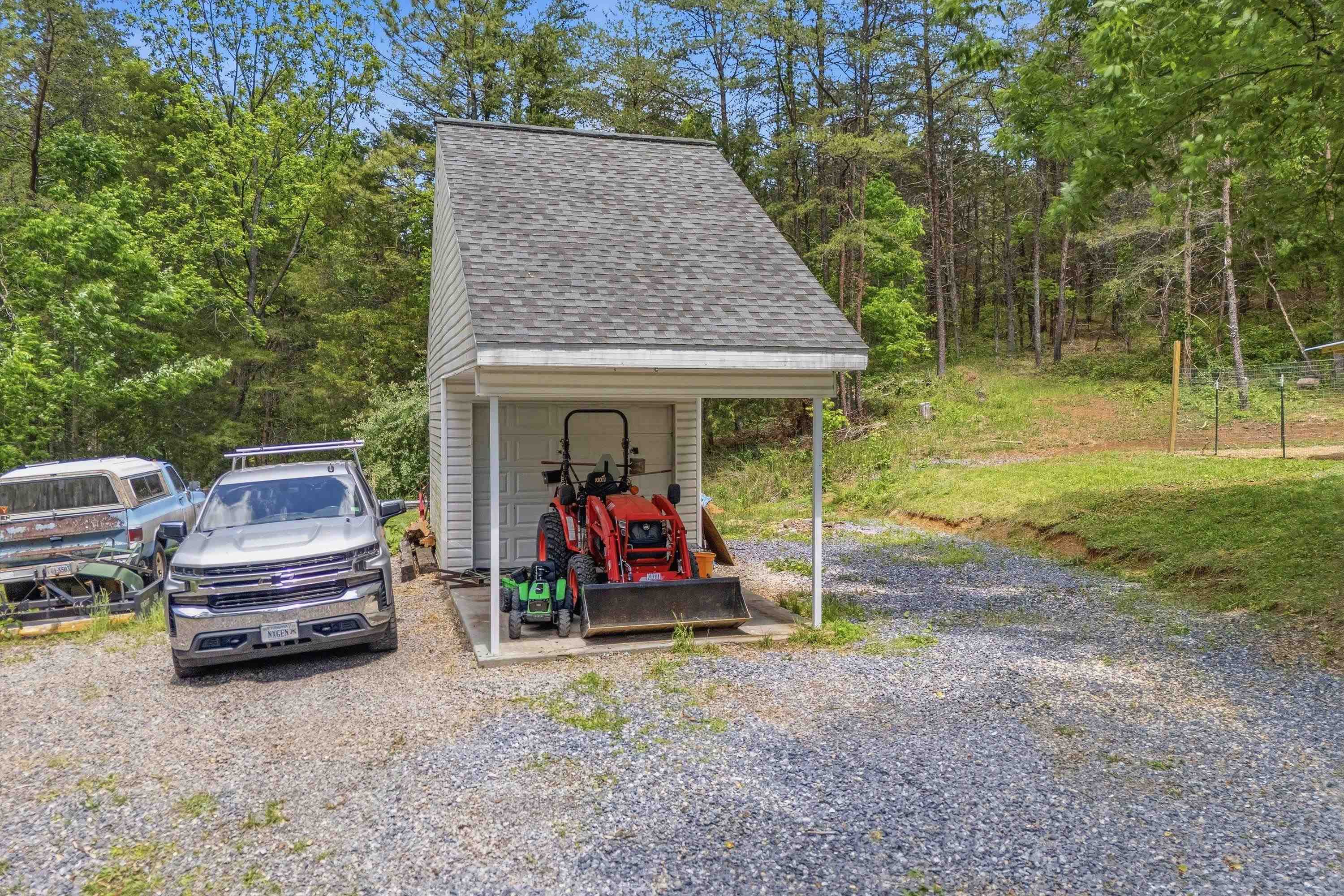120 Stonelea Drive Troutville VA 24175