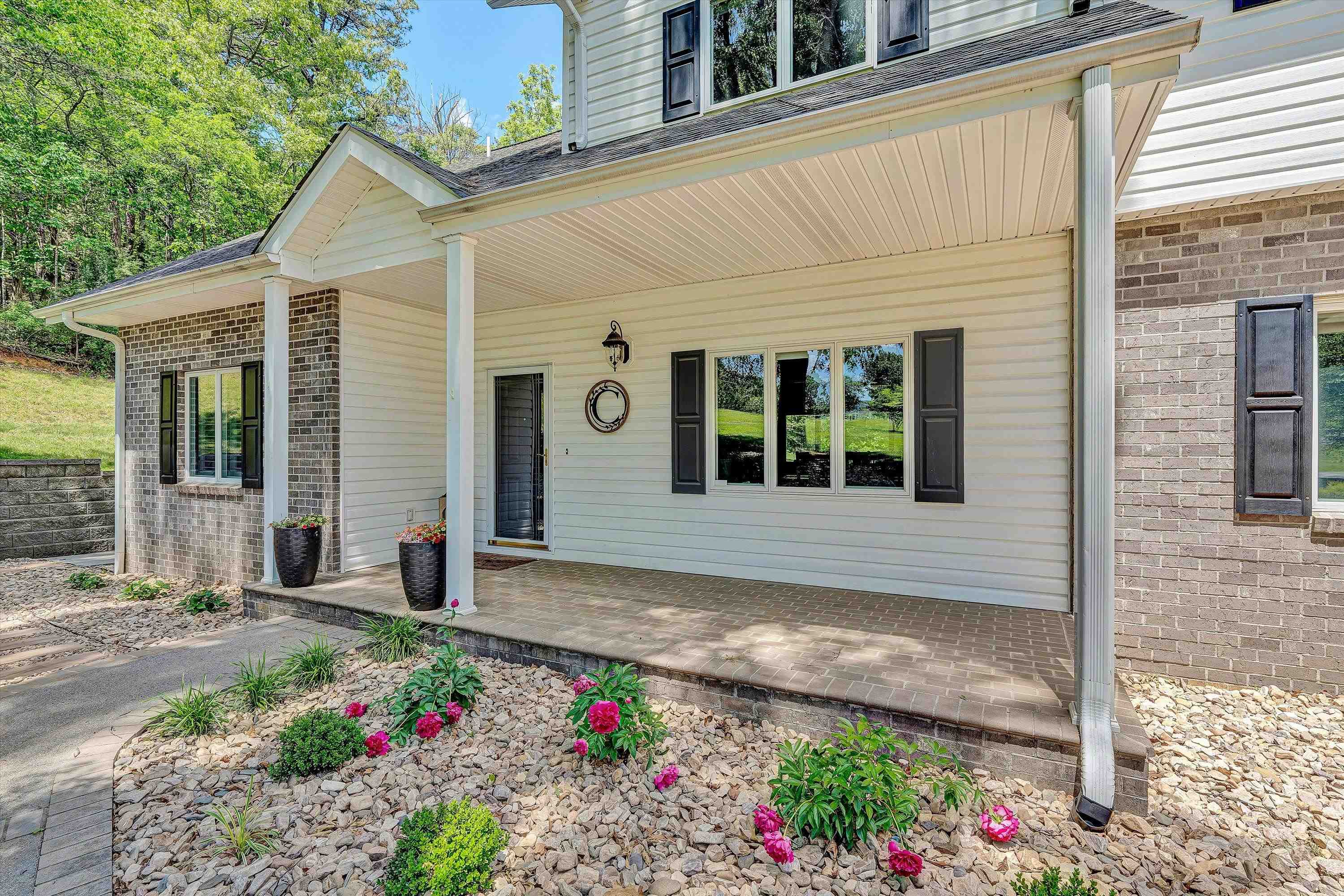120 Stonelea Drive Troutville VA 24175