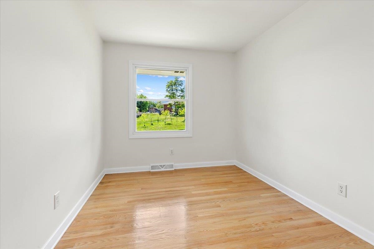 104 Pine Street Narrows VA 24124