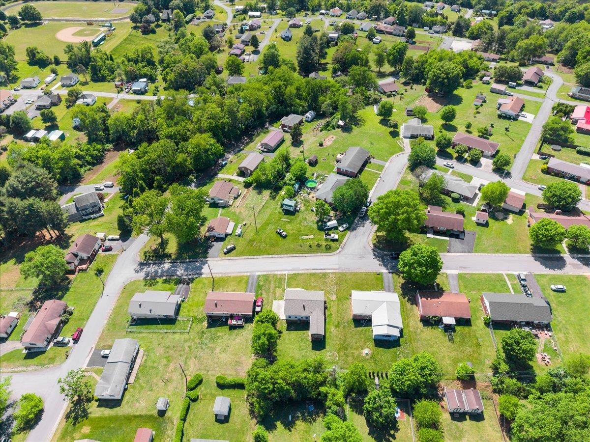104 Pine Street Narrows VA 24124