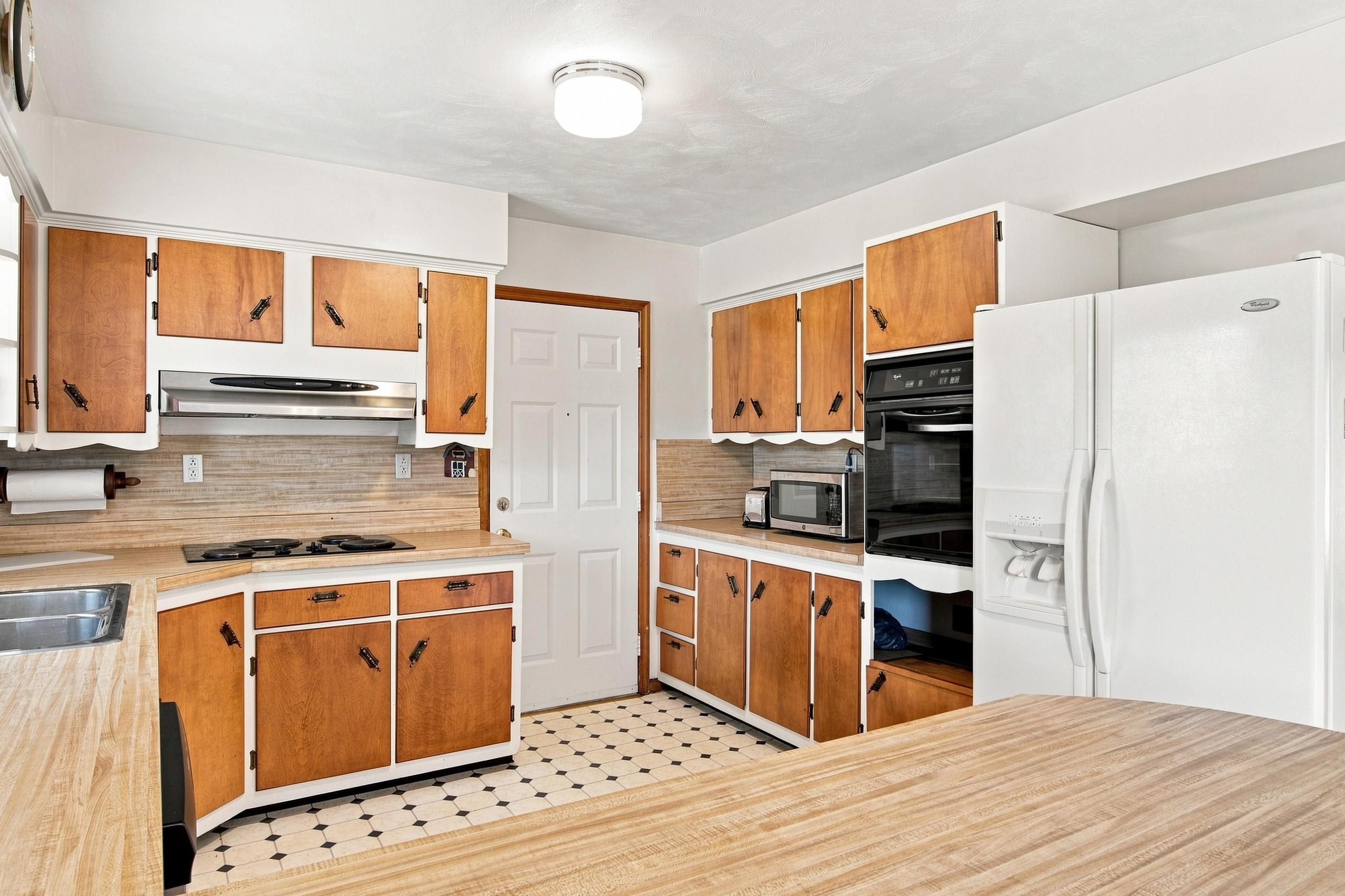 6477 Virginia Avenue Pembroke VA 24136