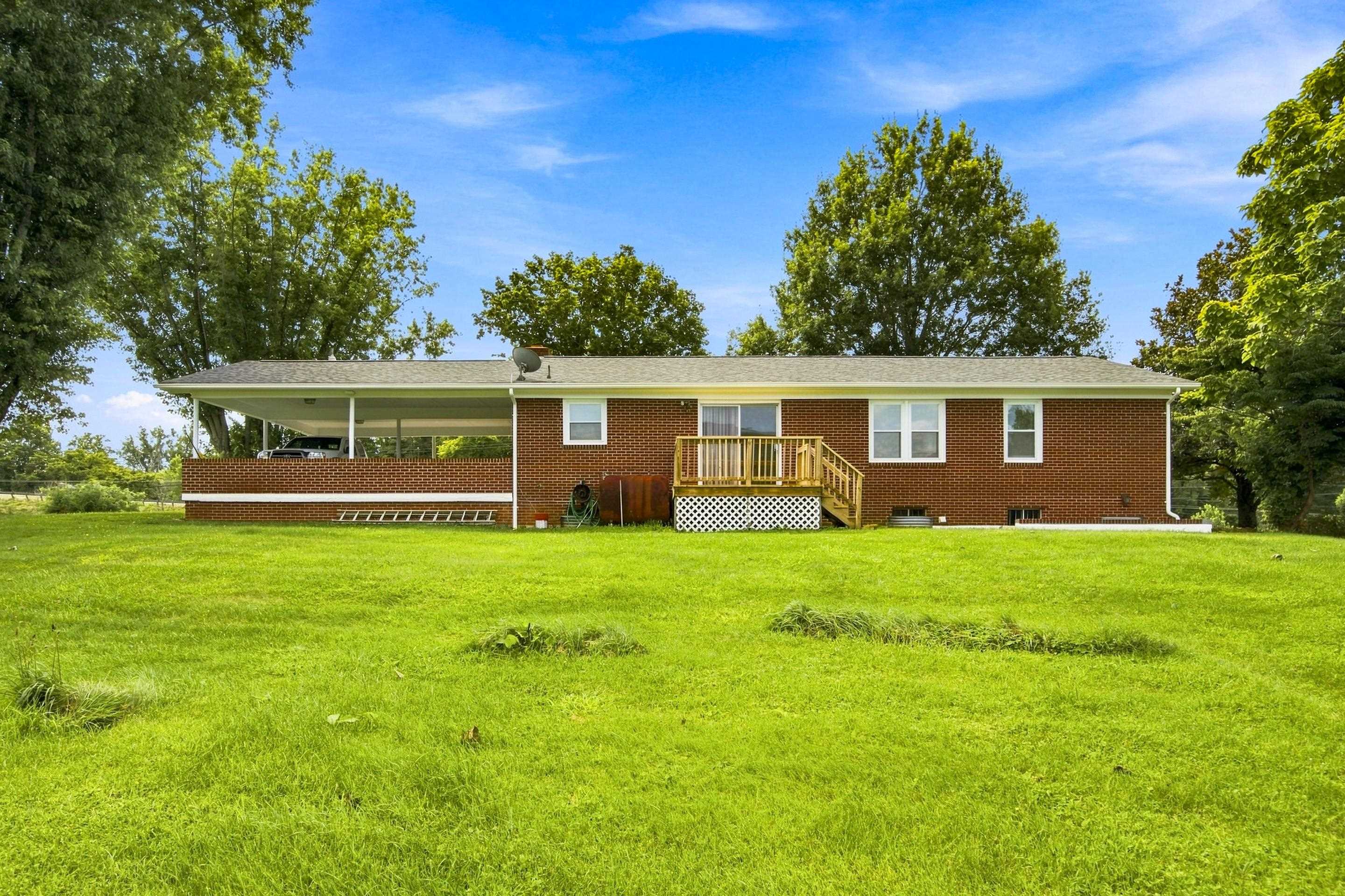 6477 Virginia Avenue Pembroke VA 24136