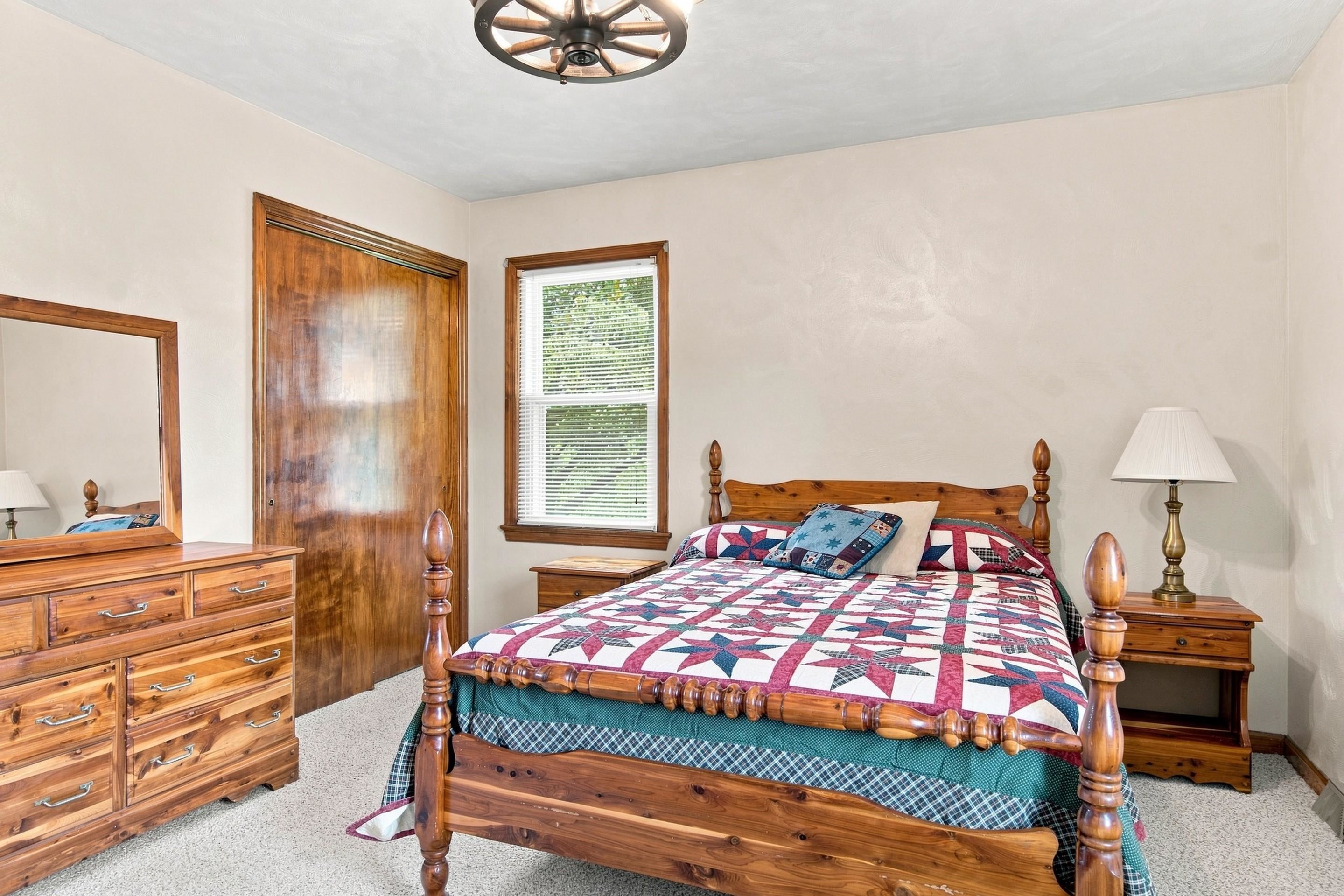 6477 Virginia Avenue Pembroke VA 24136