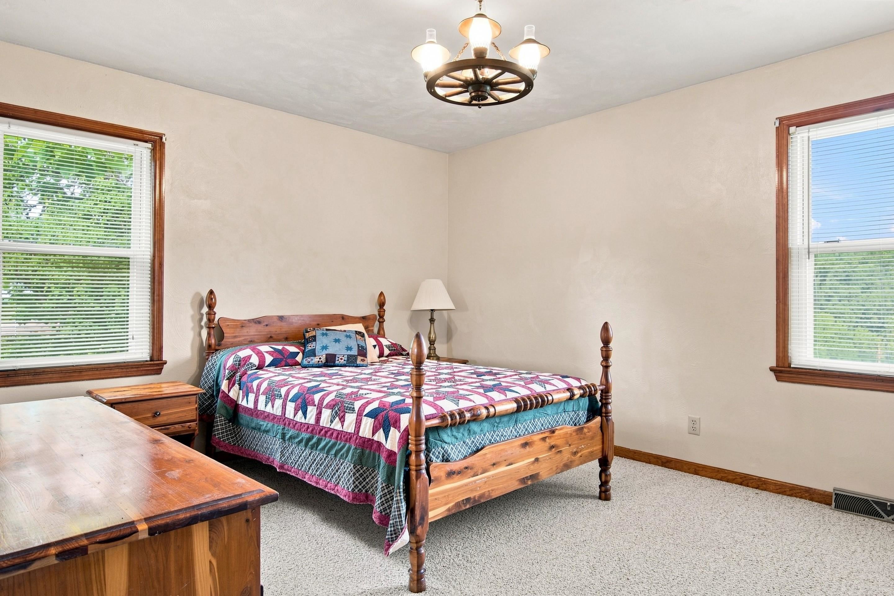 6477 Virginia Avenue Pembroke VA 24136