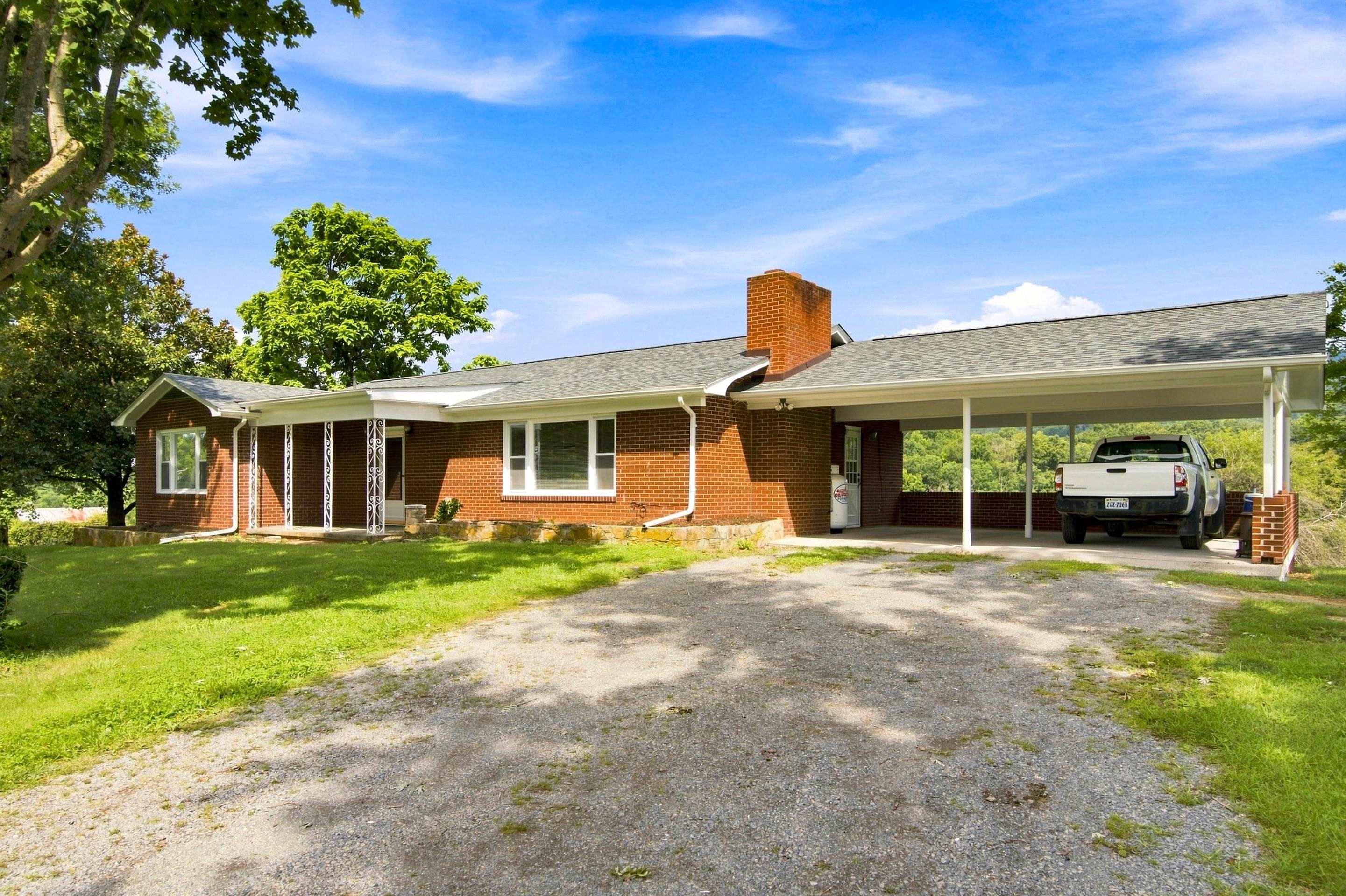 6477 Virginia Avenue Pembroke VA 24136