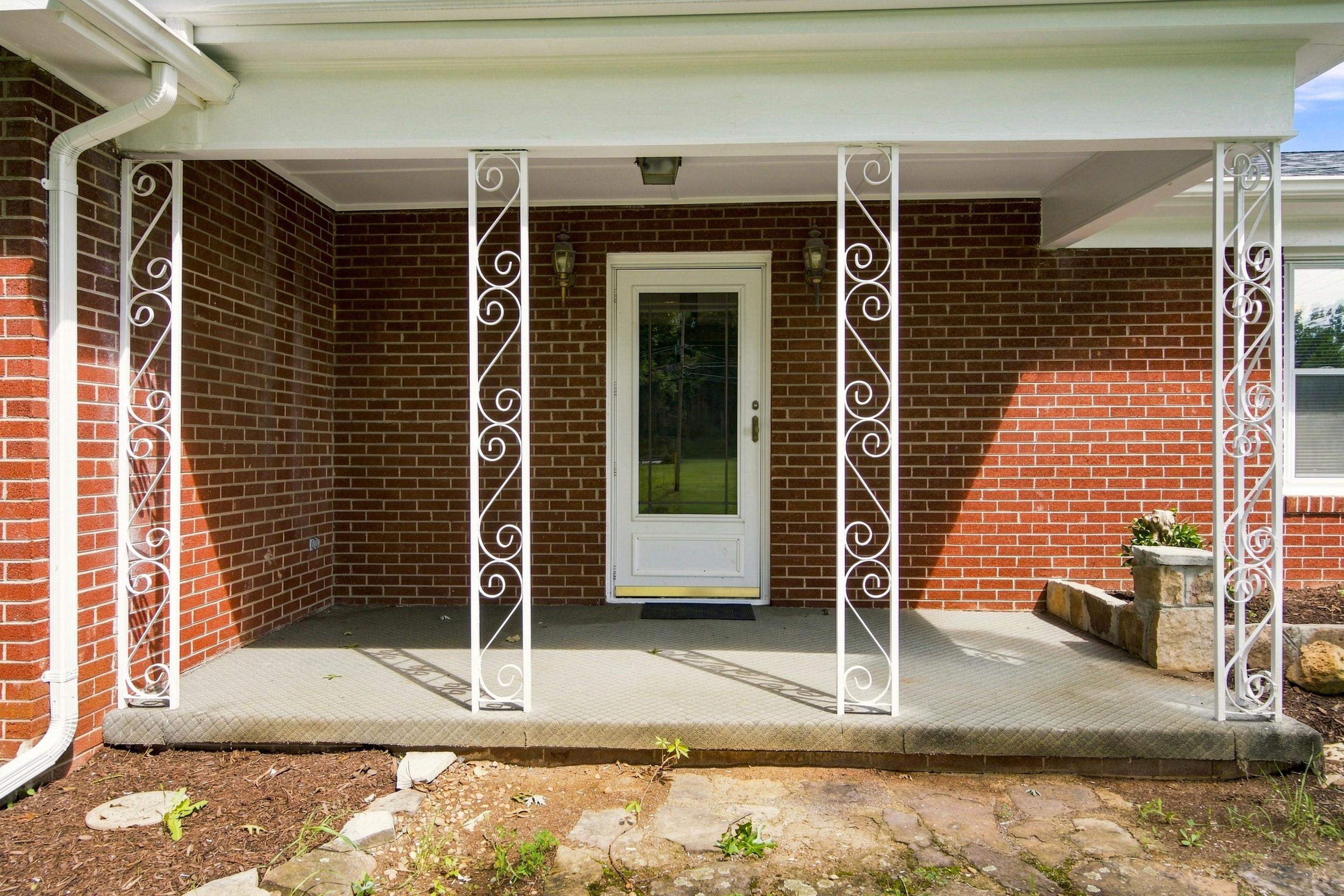 6477 Virginia Avenue Pembroke VA 24136