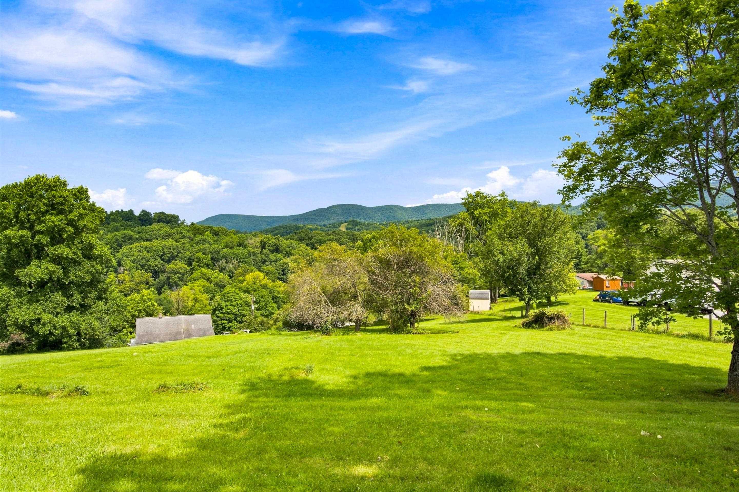 6477 Virginia Avenue Pembroke VA 24136