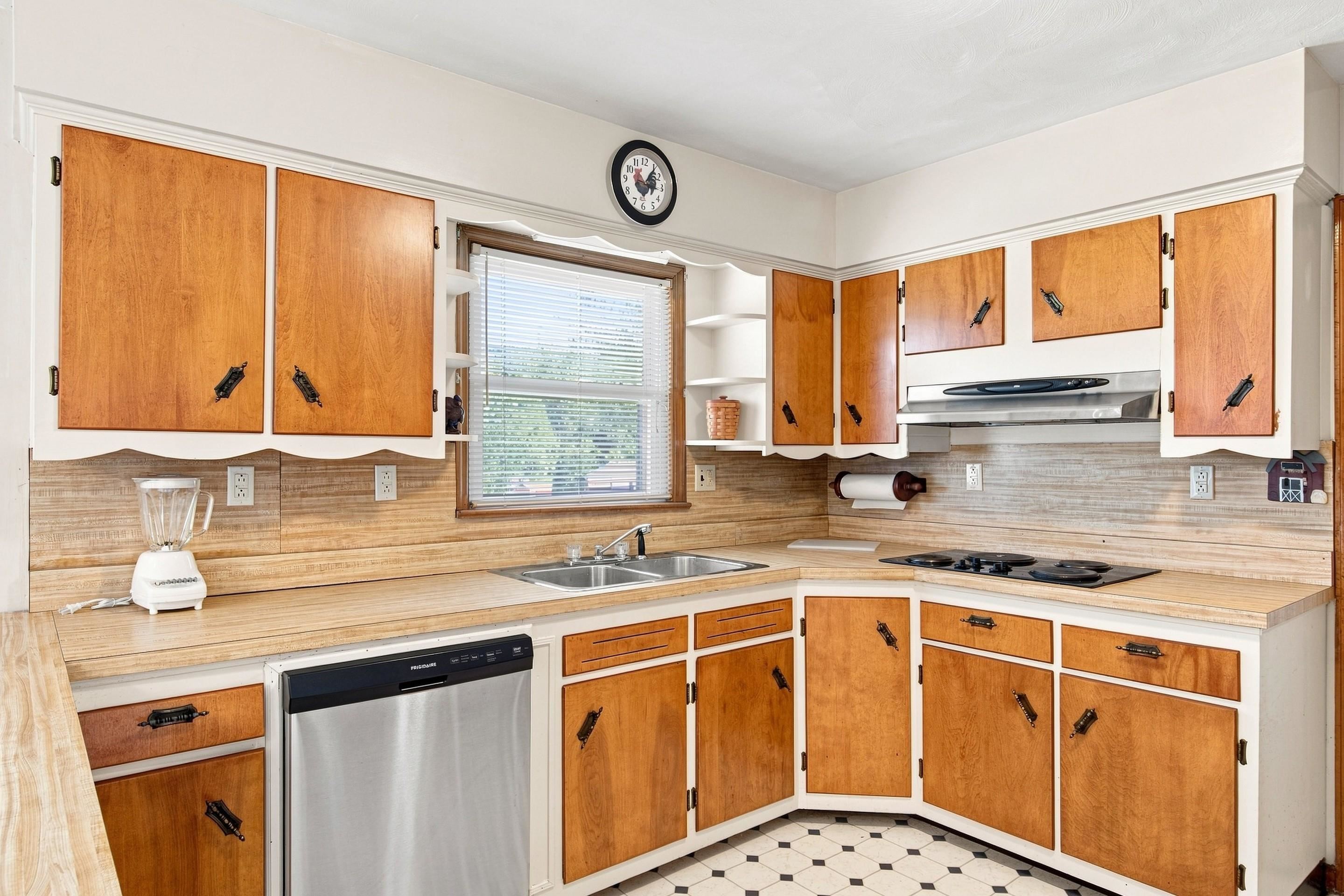 6477 Virginia Avenue Pembroke VA 24136