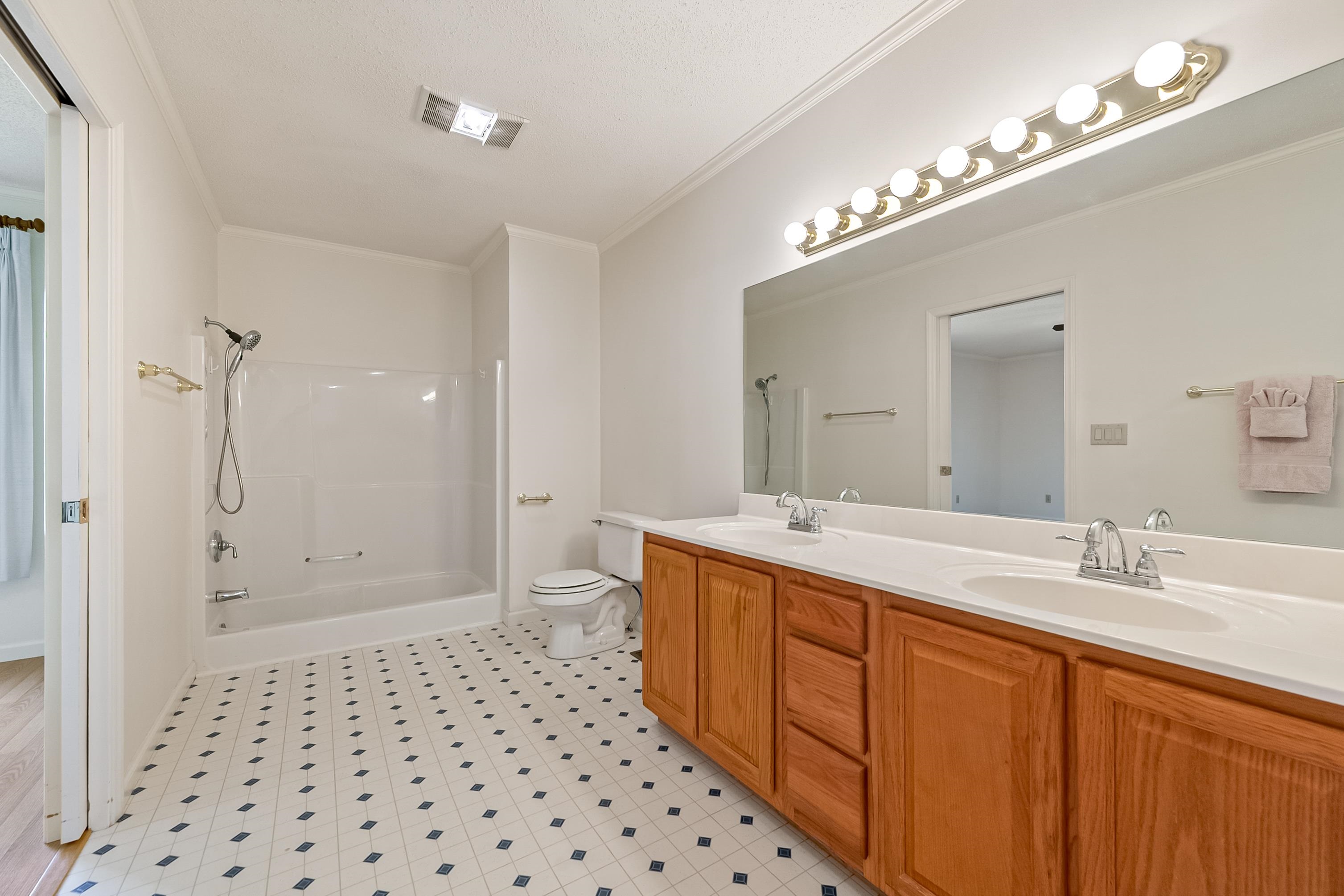 200 Century Court Wytheville VA 24382