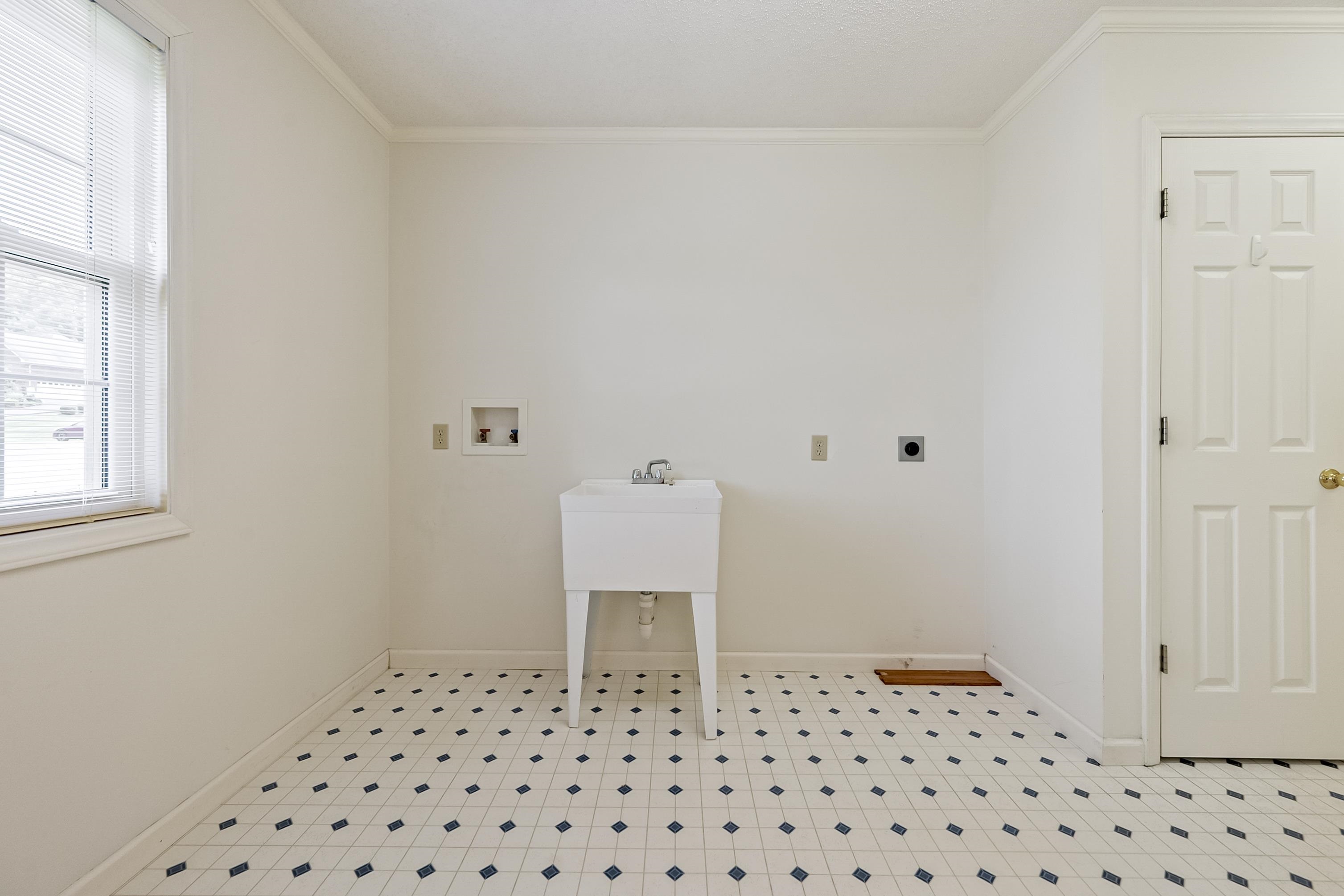 200 Century Court Wytheville VA 24382