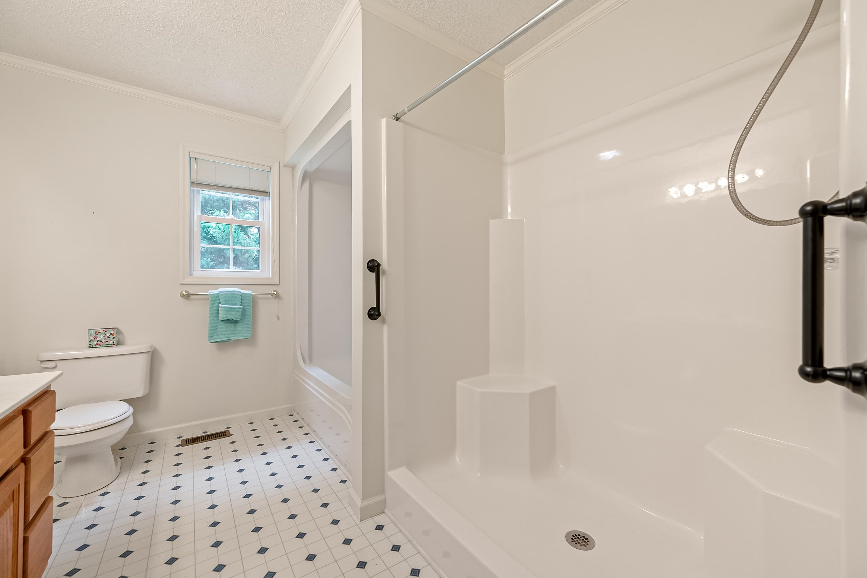 200 Century Court Wytheville VA 24382