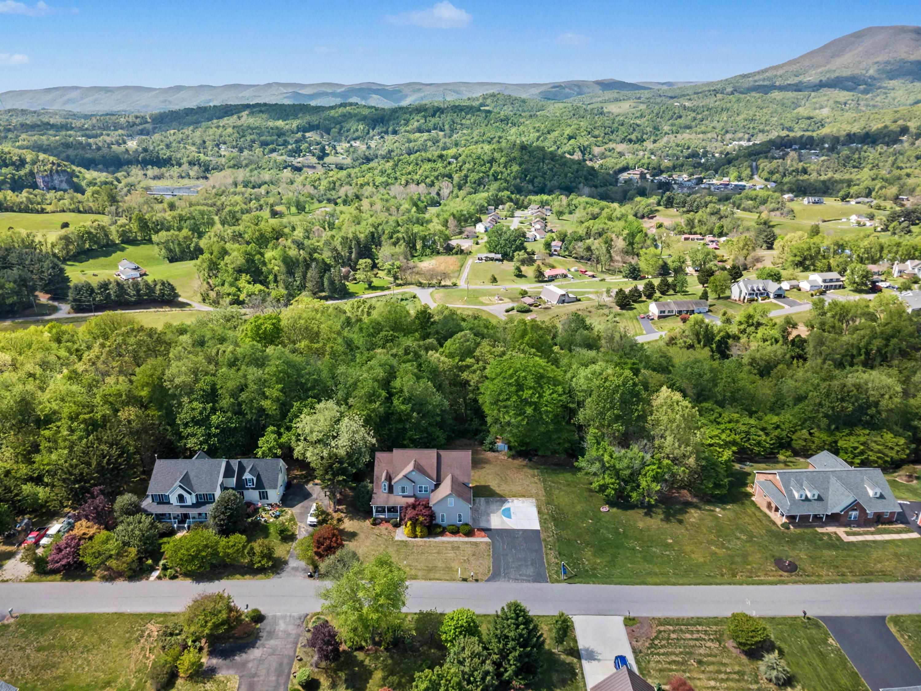 315 Horseshoe Farm Road Pembroke VA 24136