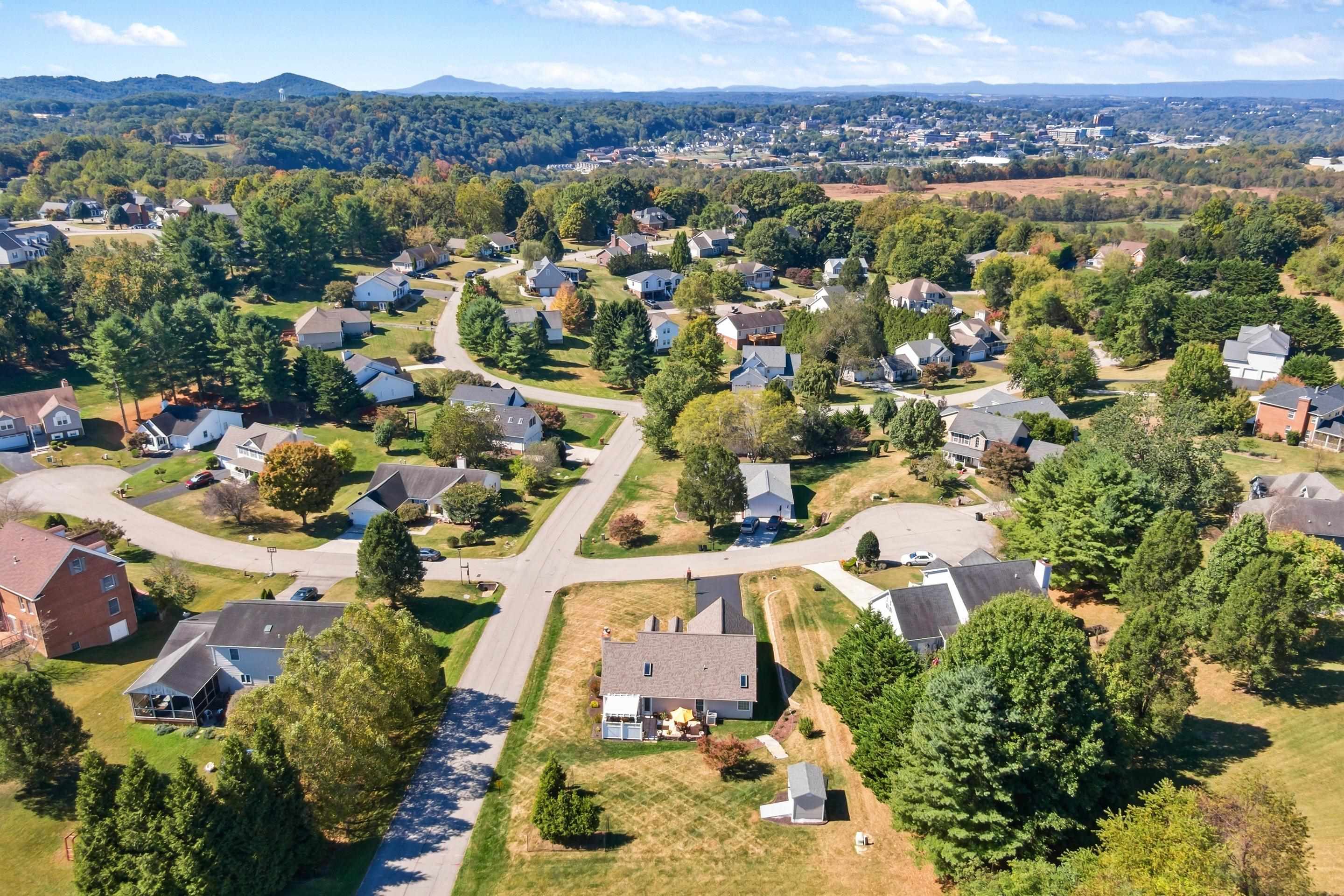 100 Greenfield Court Radford VA 24141