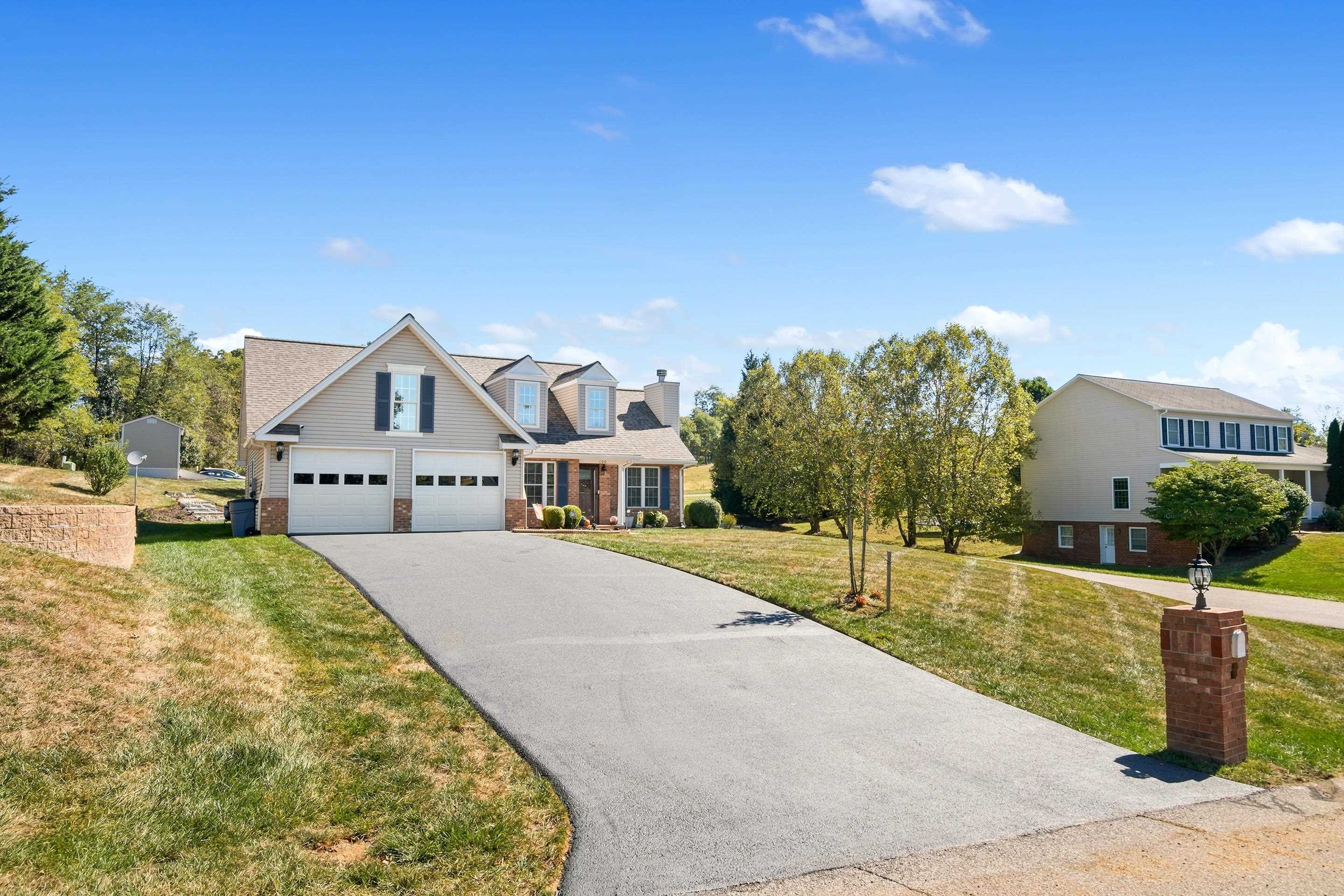 100 Greenfield Court Radford VA 24141