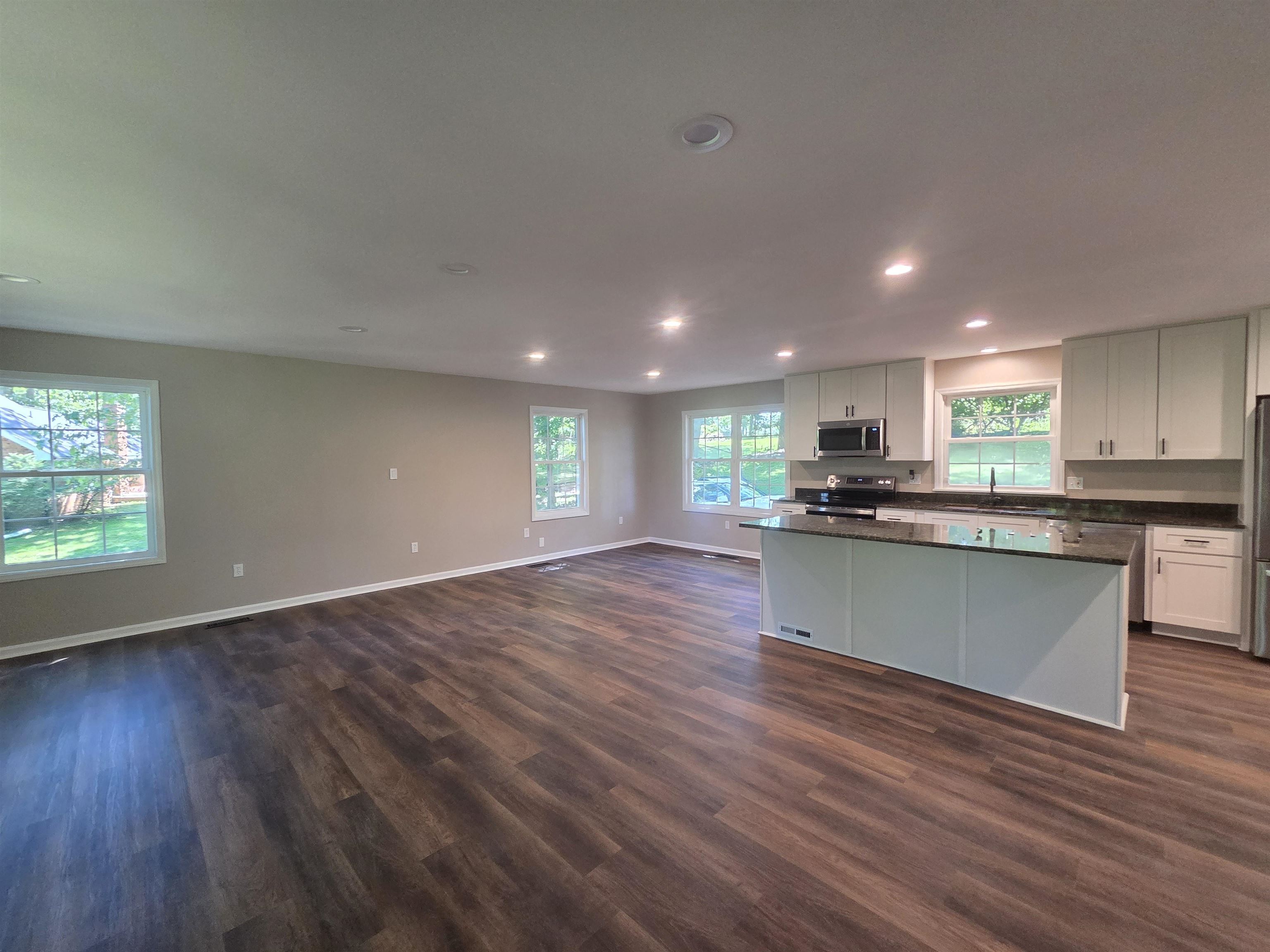 7228 Timberlane Drive Radford VA 24141