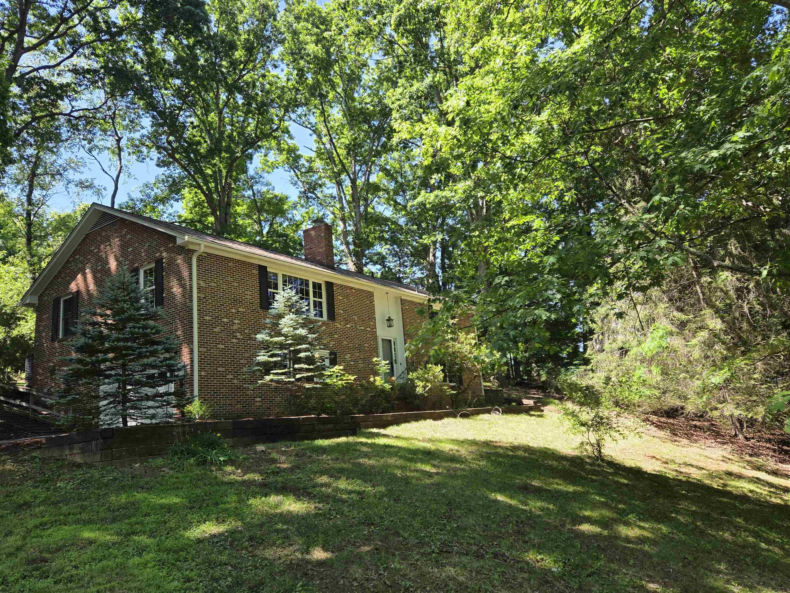 7228 Timberlane Drive Radford VA 24141
