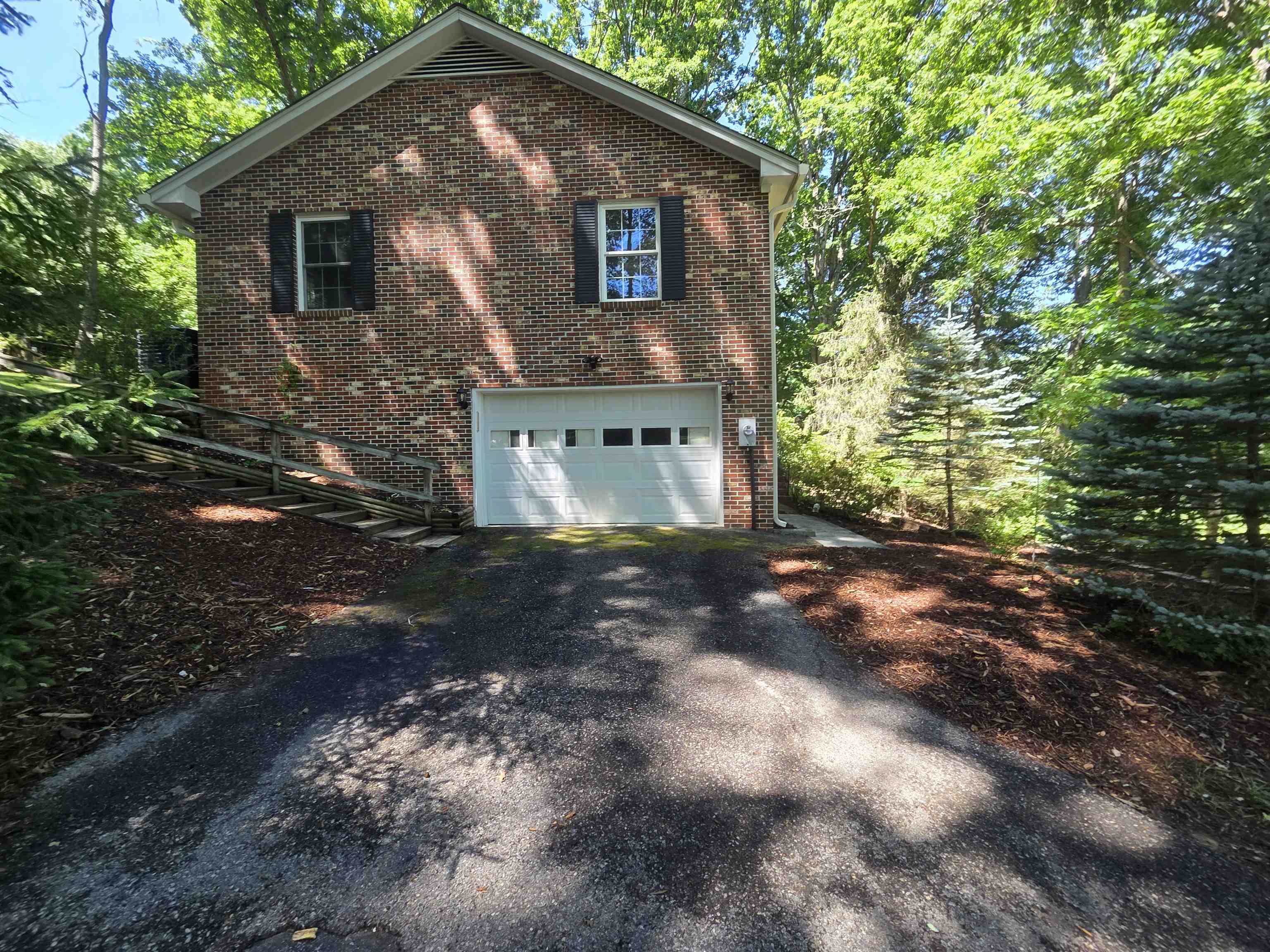 7228 Timberlane Drive Radford VA 24141
