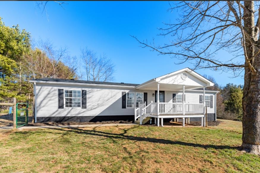 460 Carterville Heights Road Max Meadows VA 24360