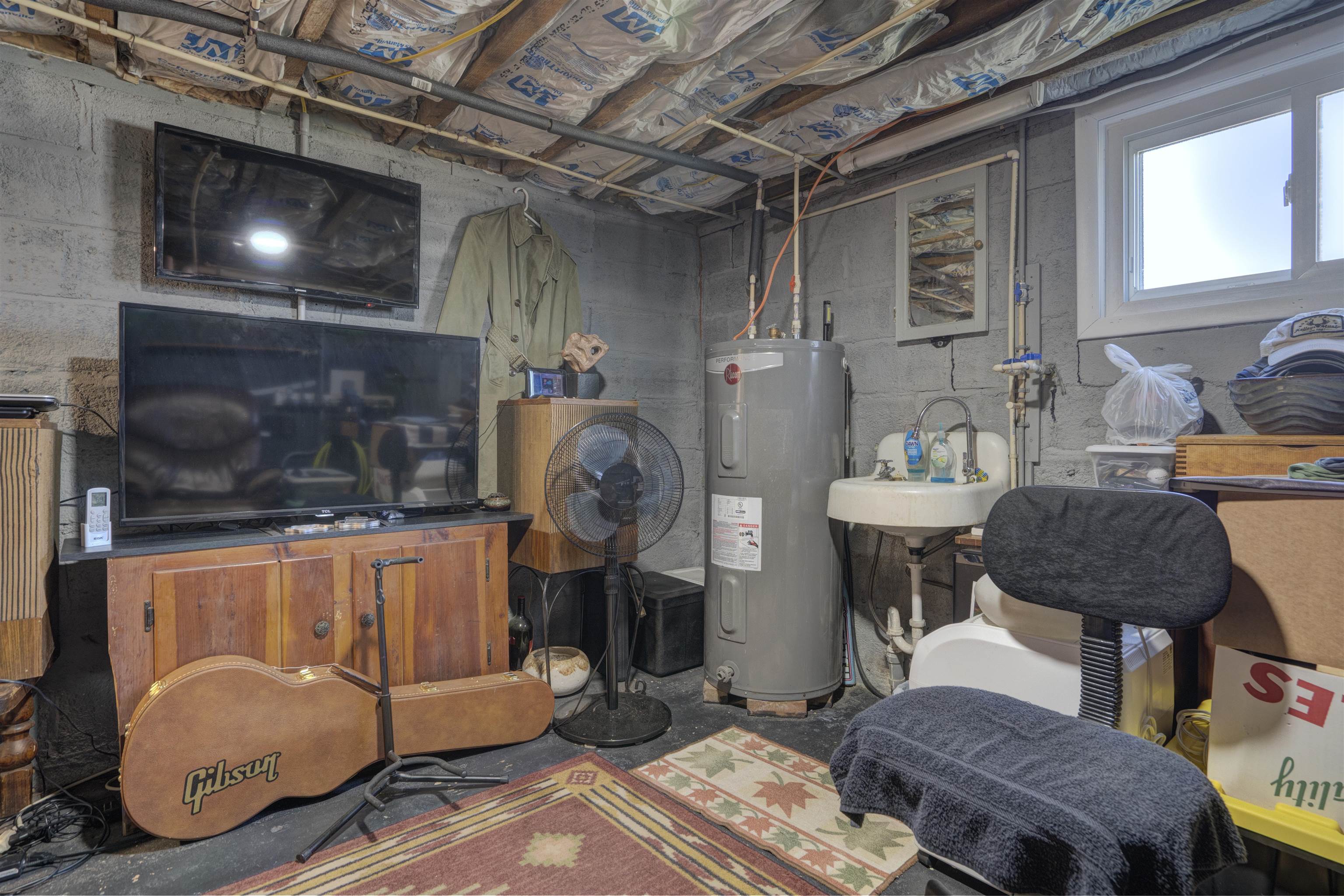 213 Christiansburg Pike NE Floyd VA 24091