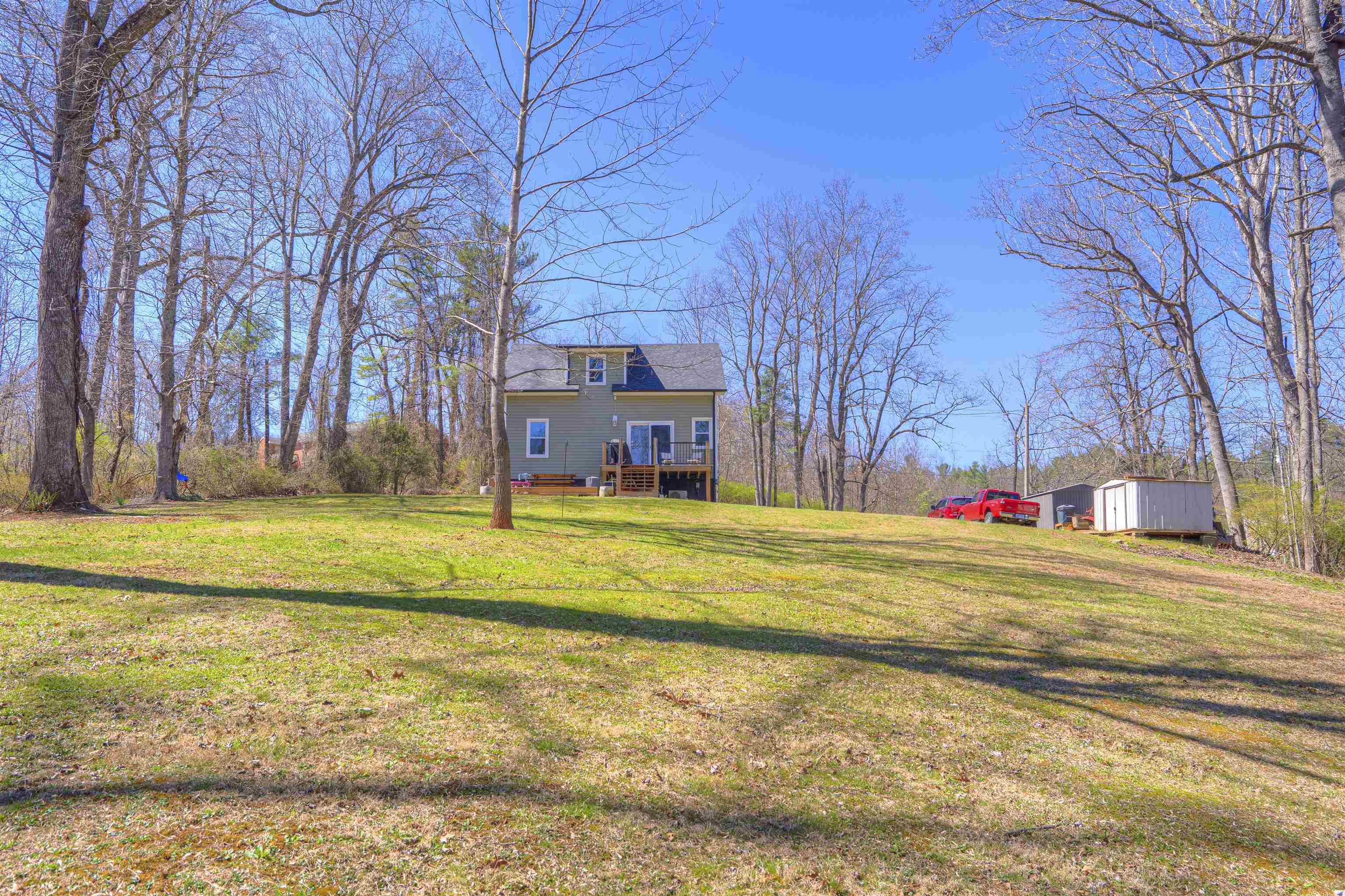 213 Christiansburg Pike NE Floyd VA 24091