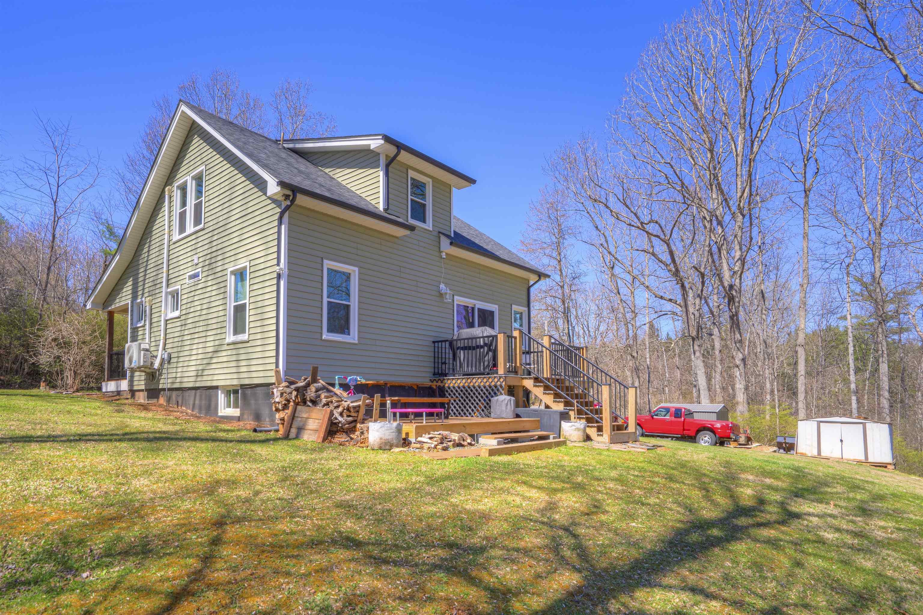 213 Christiansburg Pike NE Floyd VA 24091