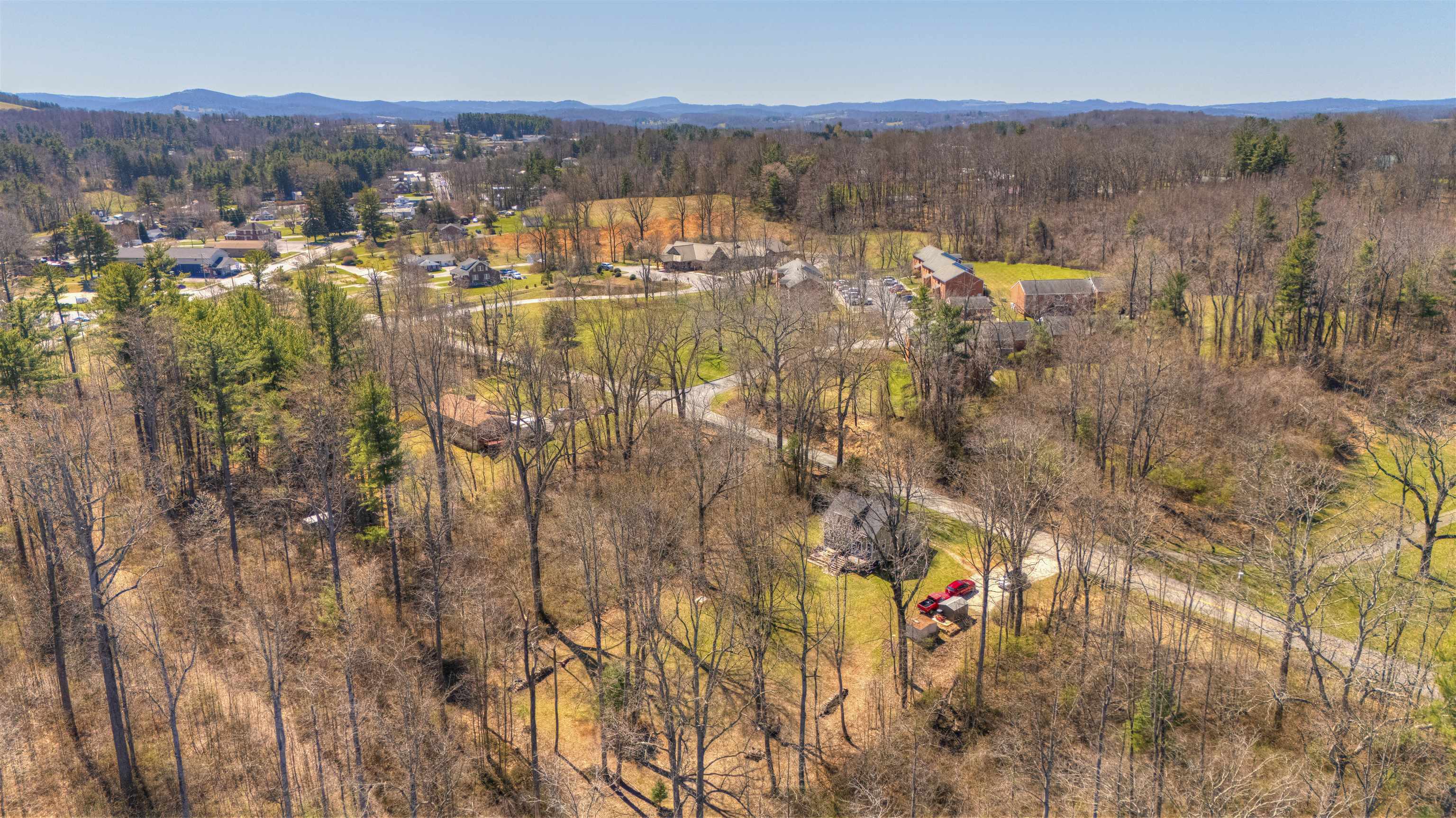 213 Christiansburg Pike NE Floyd VA 24091