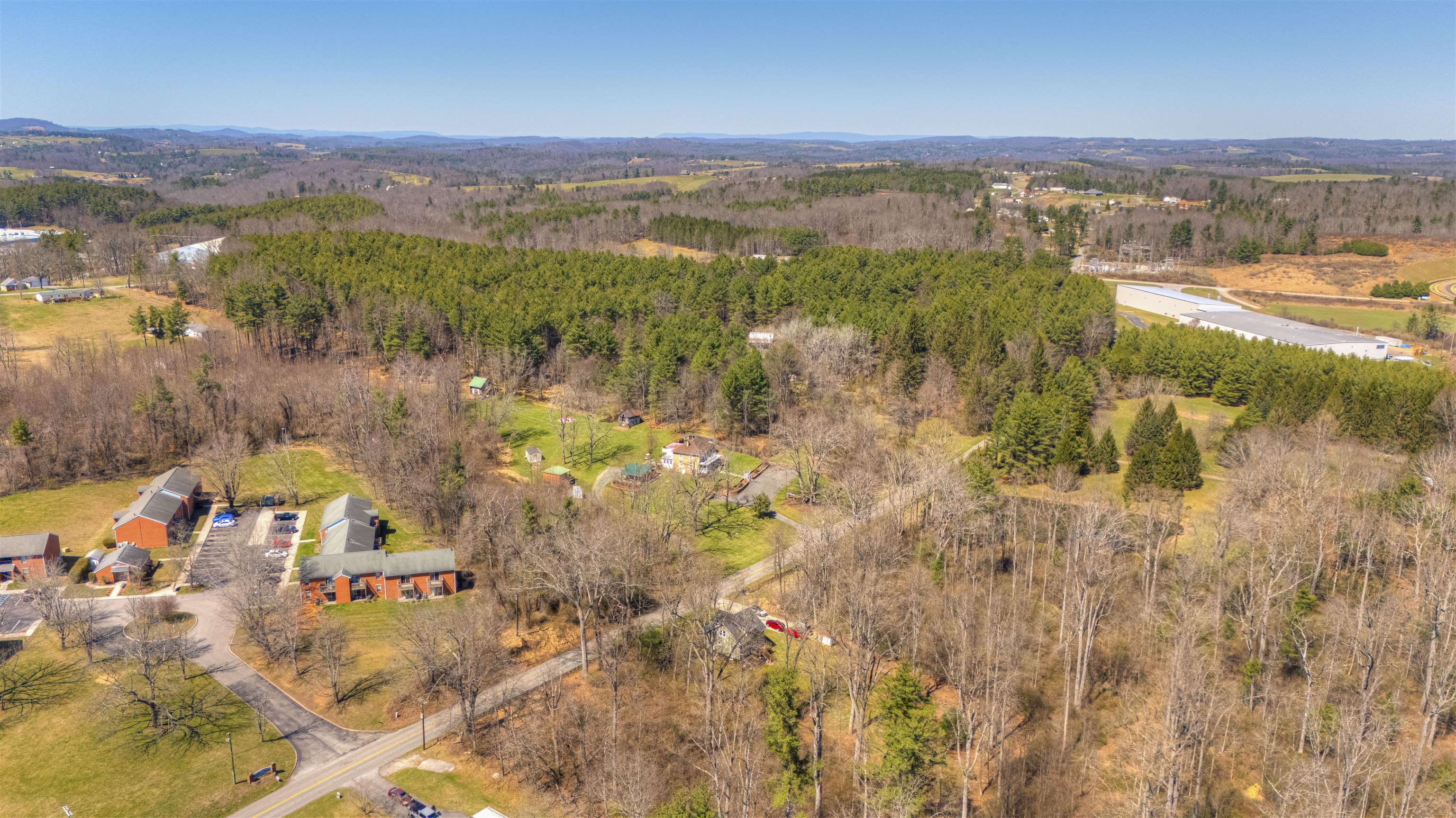 213 Christiansburg Pike NE Floyd VA 24091