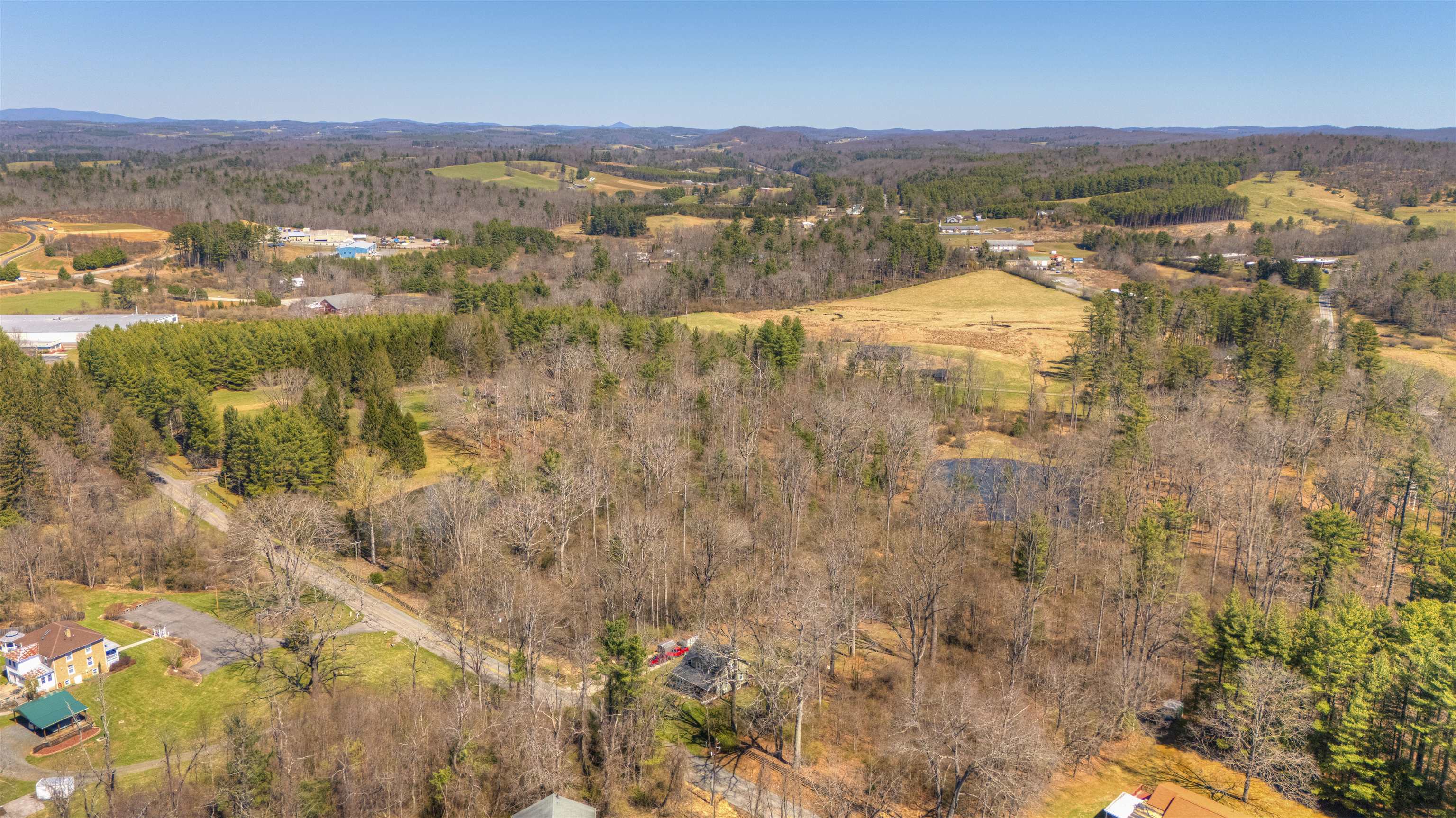 213 Christiansburg Pike NE Floyd VA 24091