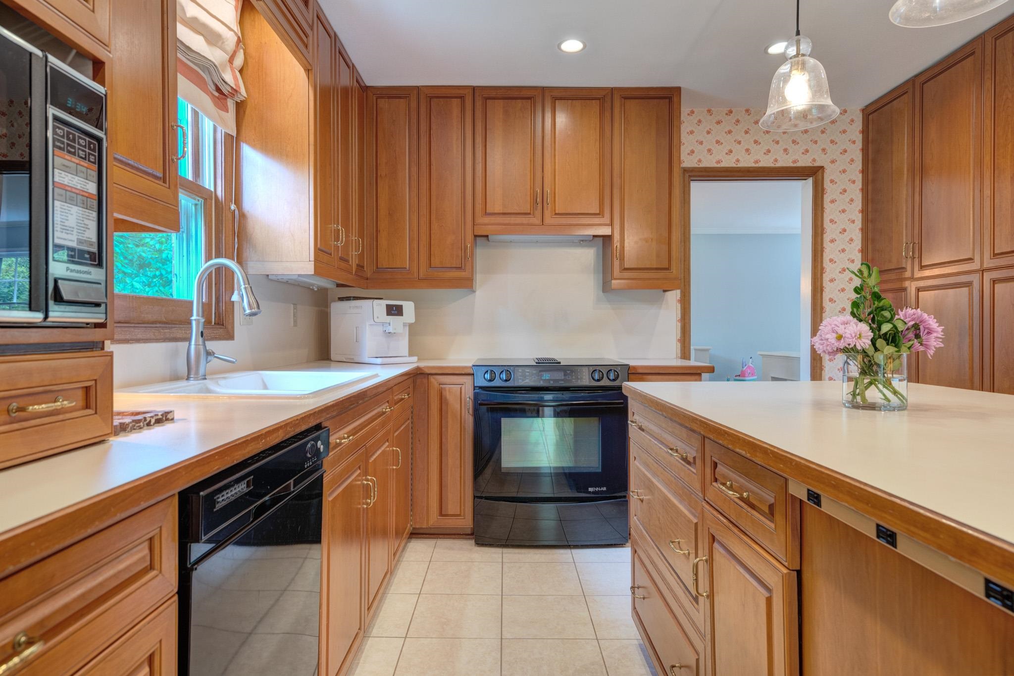 914 Mason Drive Blacksburg VA 24060