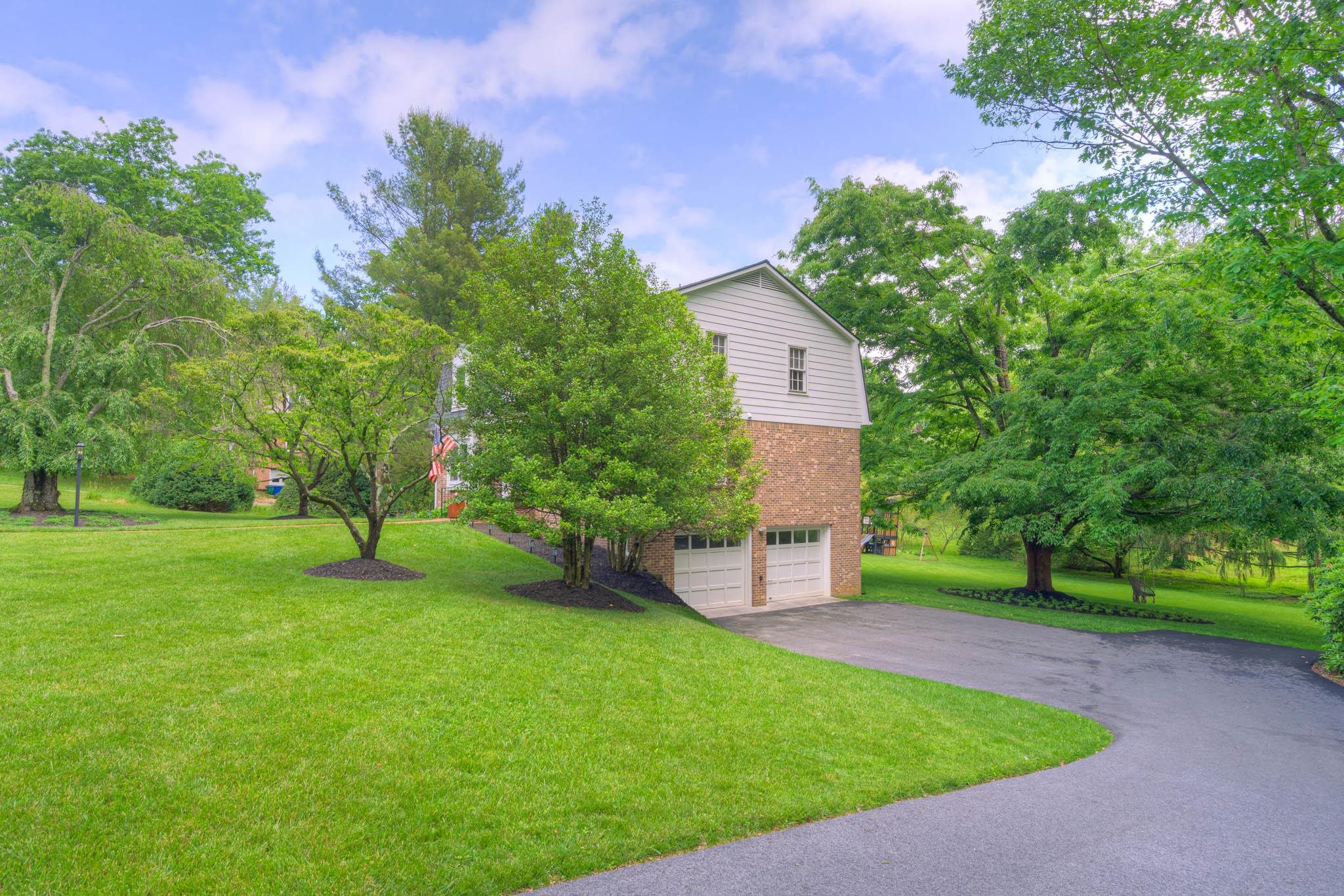 914 Mason Drive Blacksburg VA 24060