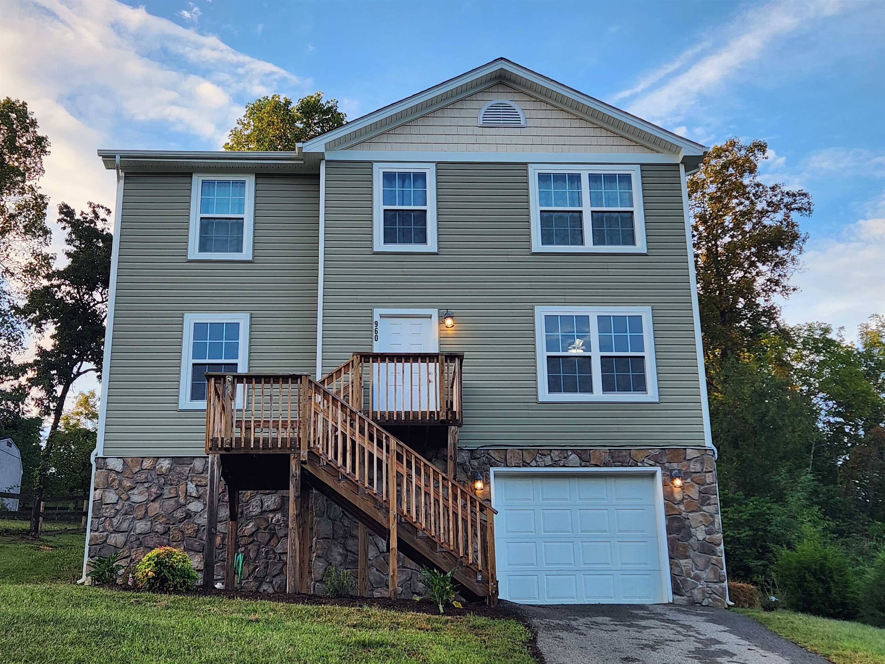 960 Crosscreek Drive Christiansburg VA 24073