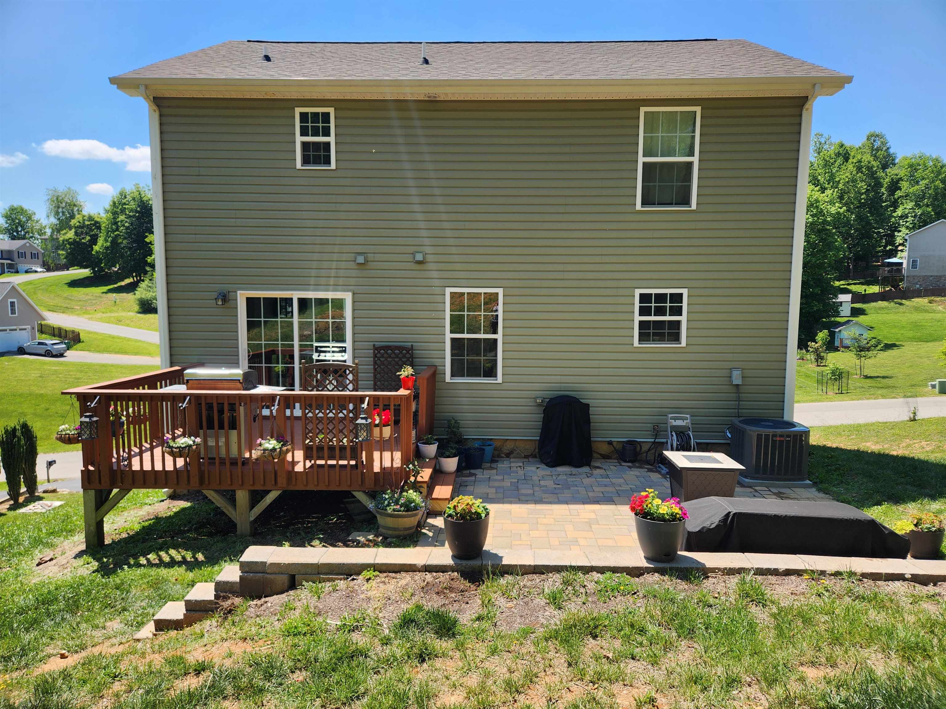 960 Crosscreek Drive Christiansburg VA 24073