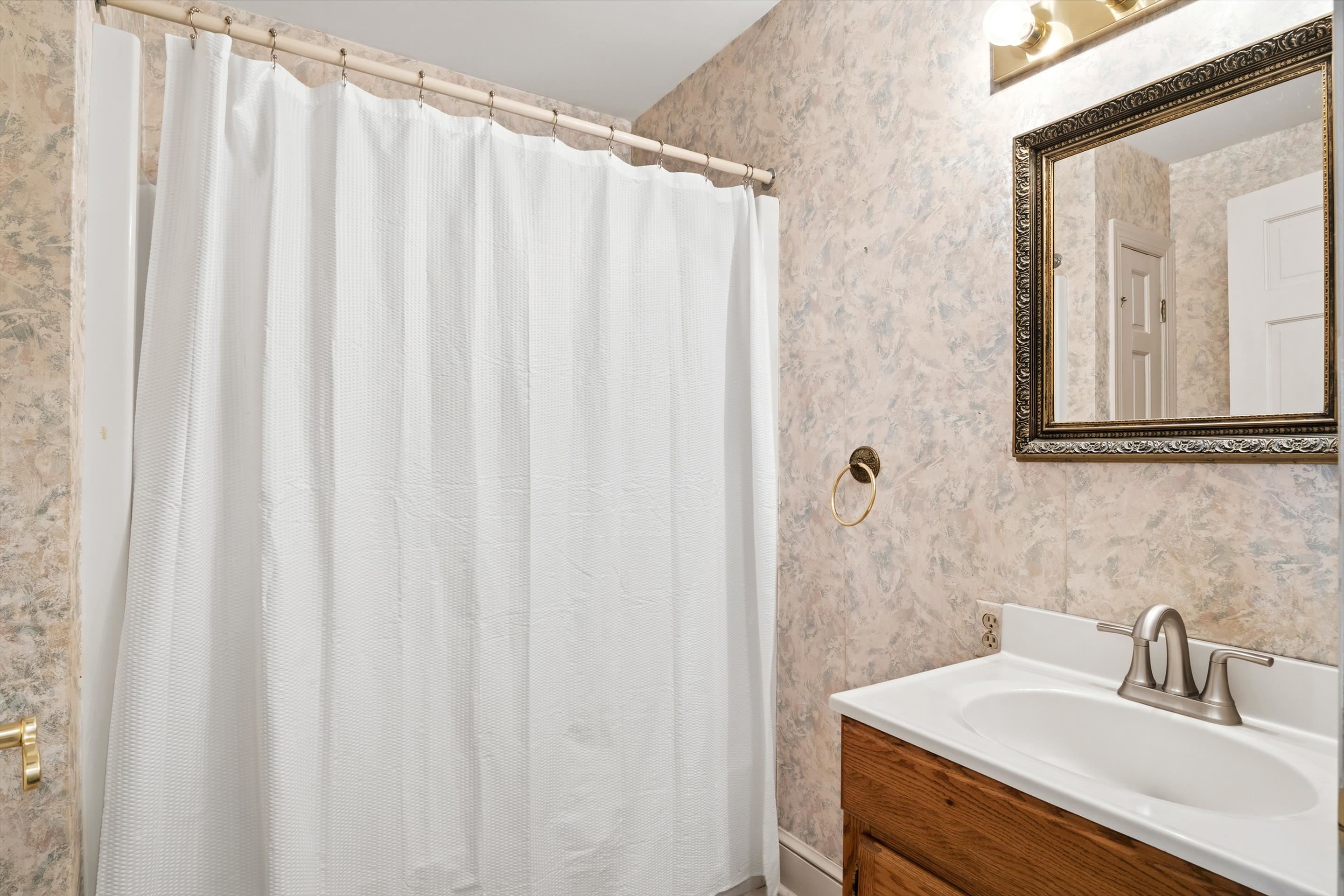 1435 English Forest Road Pulaski VA 24301