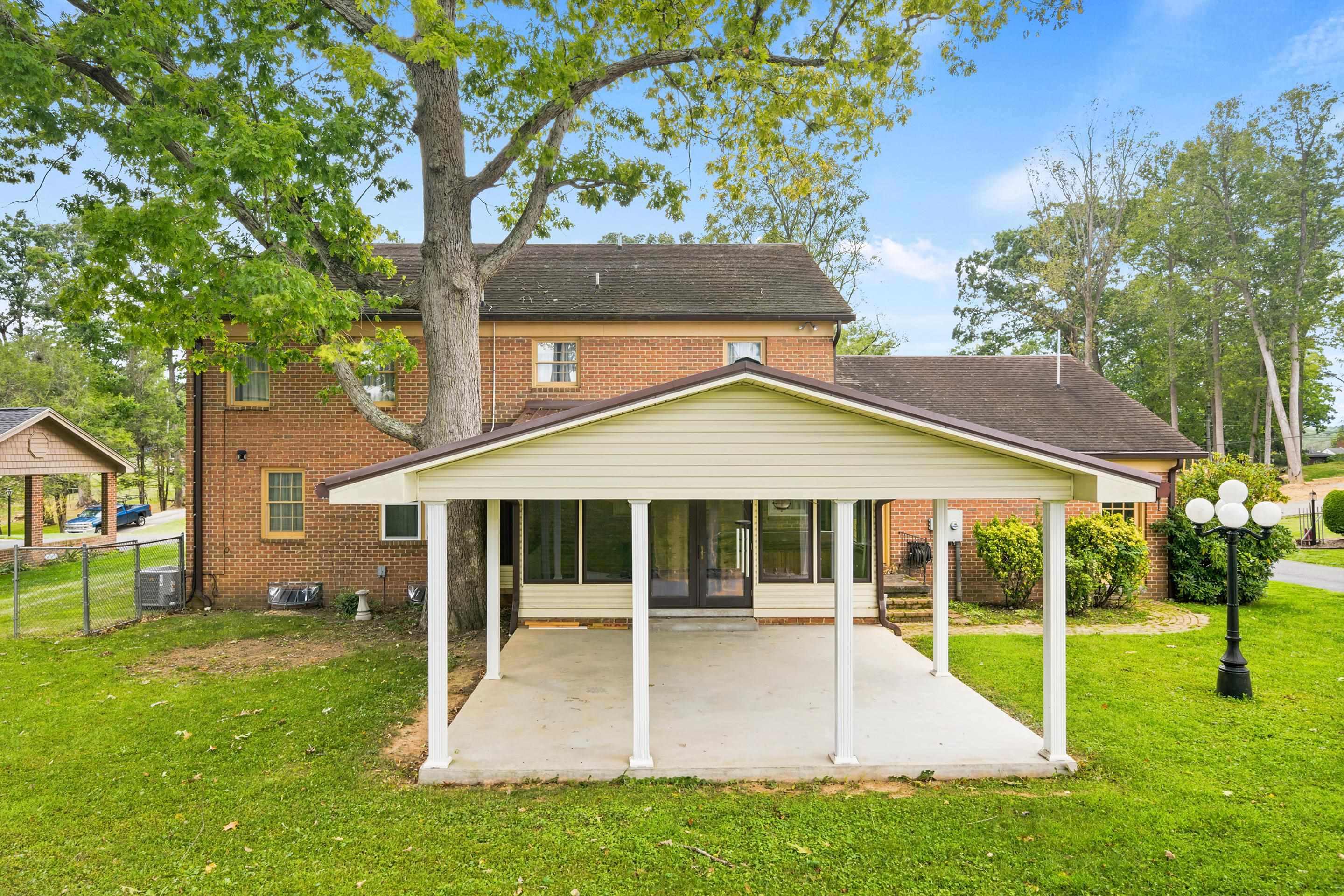 1435 English Forest Road Pulaski VA 24301